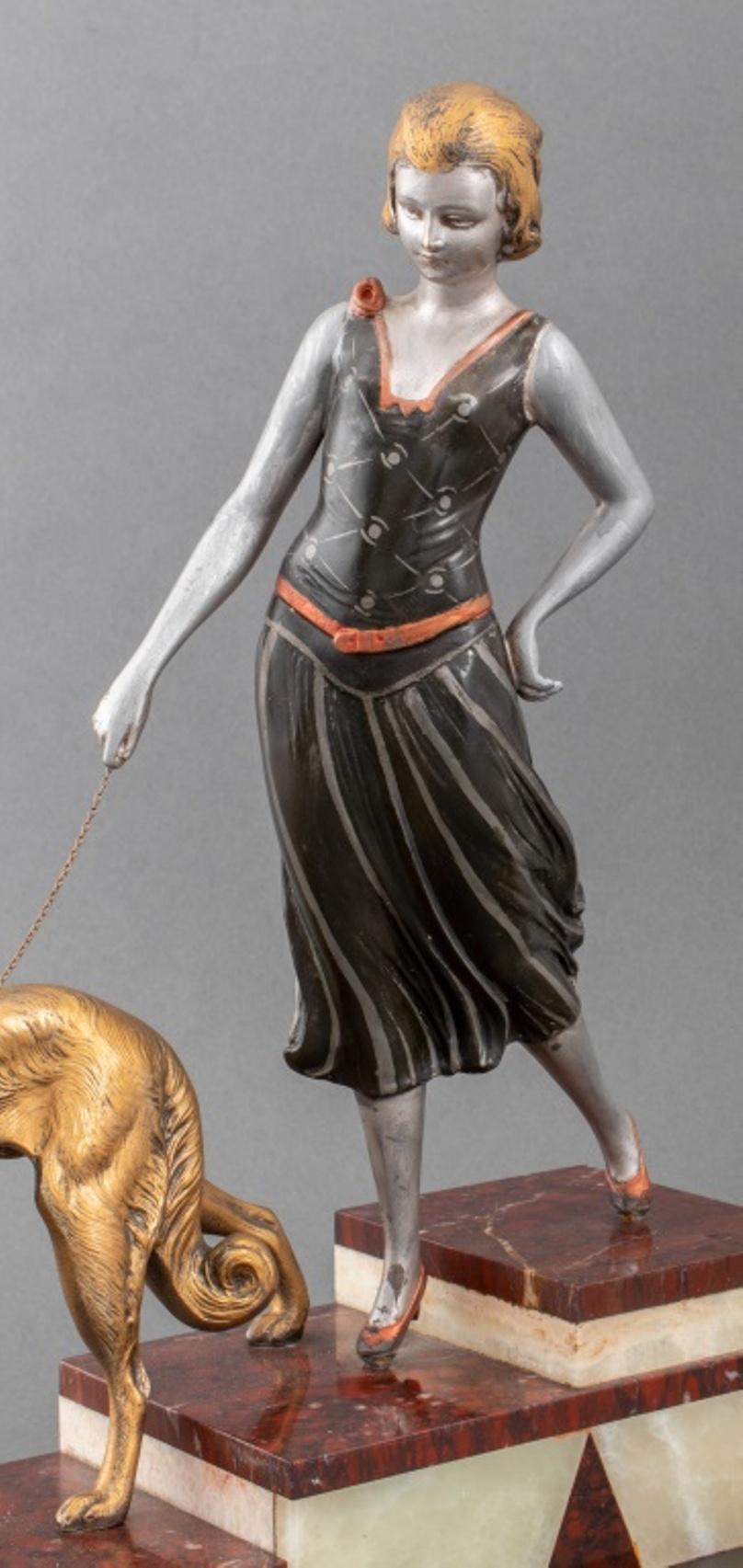 Art Deco Stil Skulptur Frau & Windhund (Art déco) im Angebot