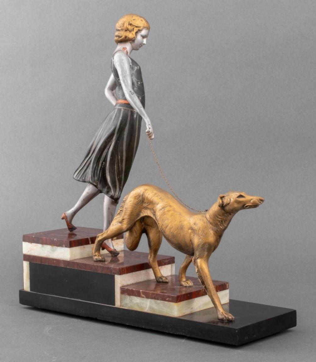 Art Deco Stil Skulptur Frau & Windhund (20. Jahrhundert) im Angebot