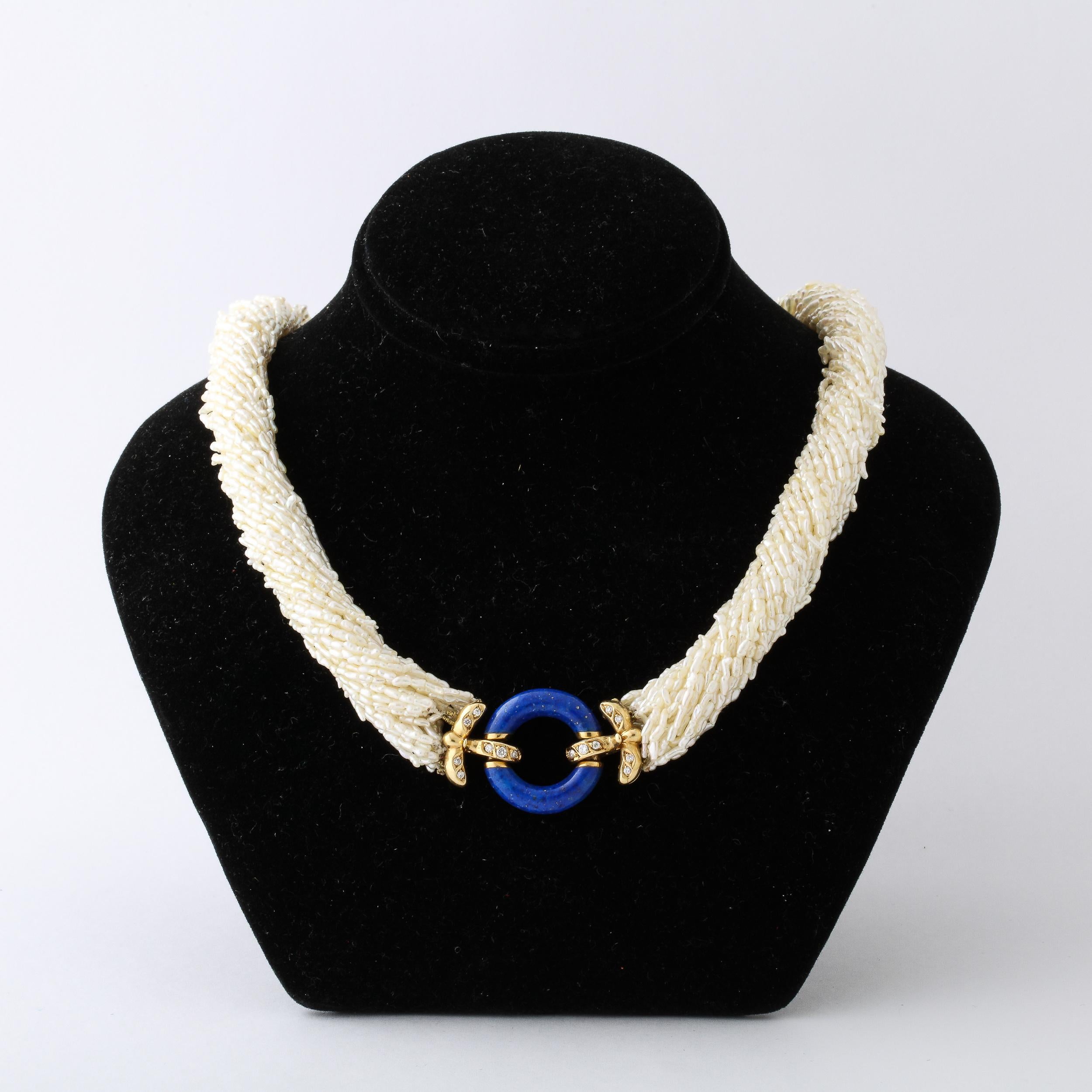 Taille simple Collier de perles naturelles de style Art déco à plusieurs rangs avec fermoir en lapis, or et diamant en vente