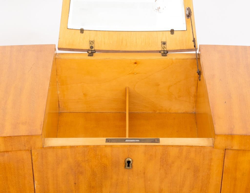 Art Deco Style Semicircular Vanity Table In Good Condition For Sale In New York, NY