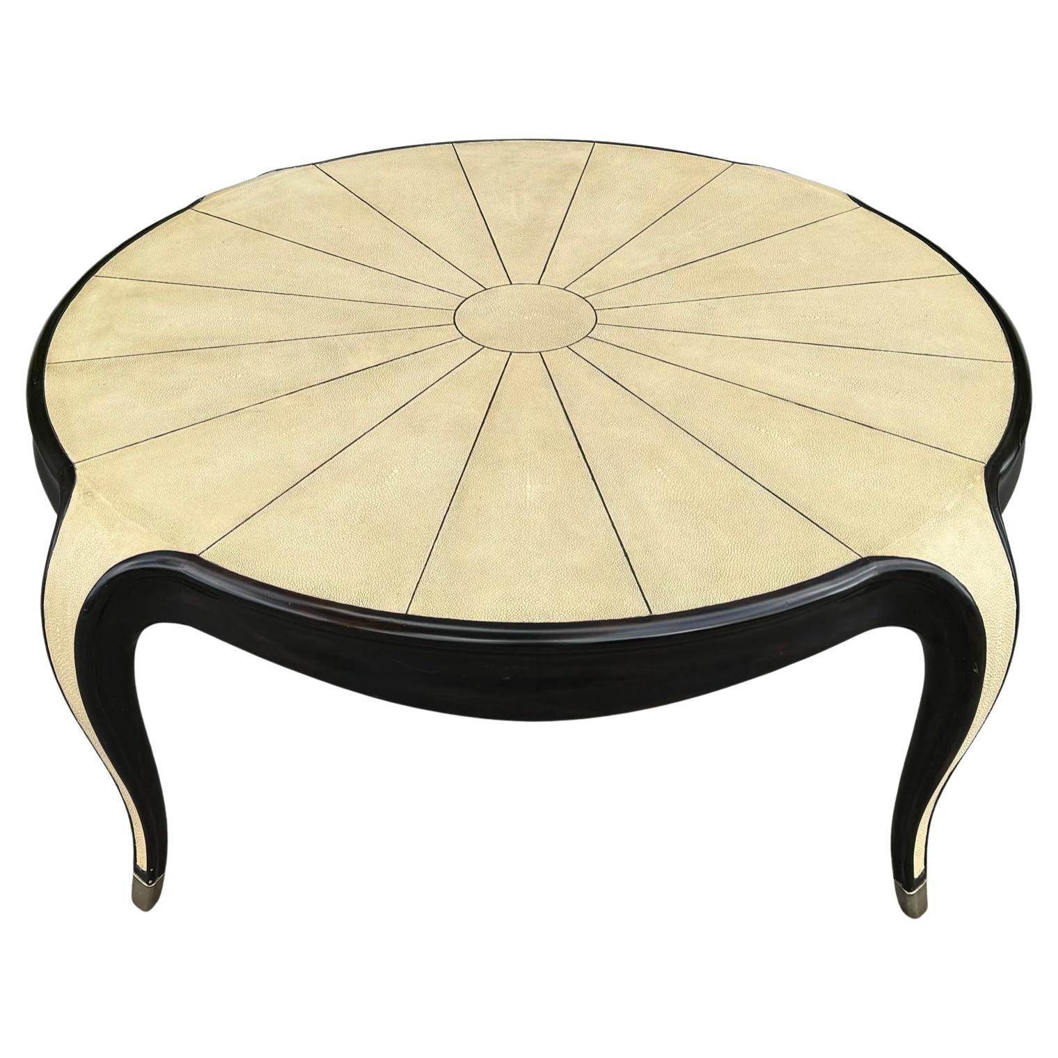 Table basse ronde ou de cocktail en galuchat et ébène de style Art Déco