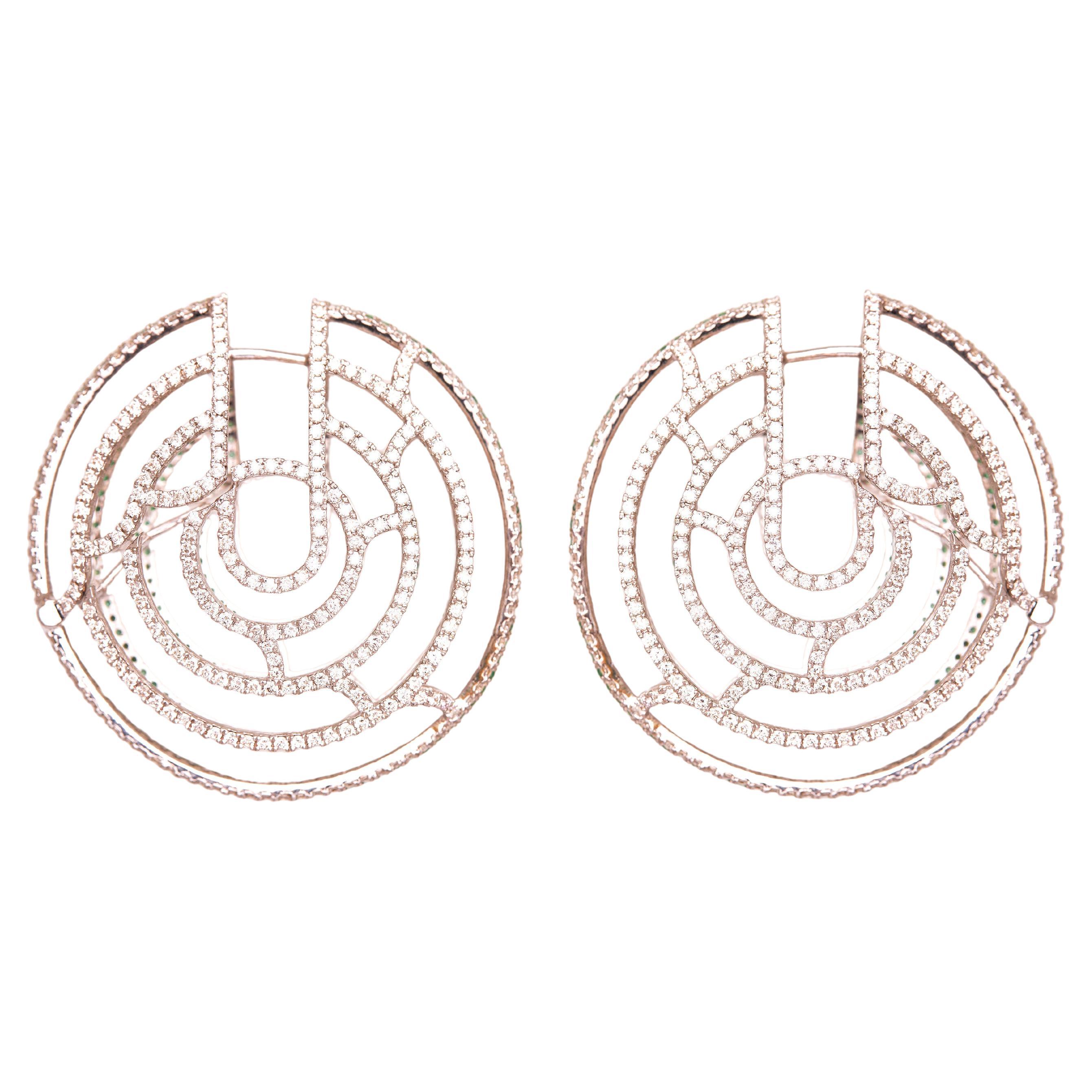 Boucles d'oreilles tripodes en or 18 carats, diamants et argent, style Art déco, en forme de coquillage en vente