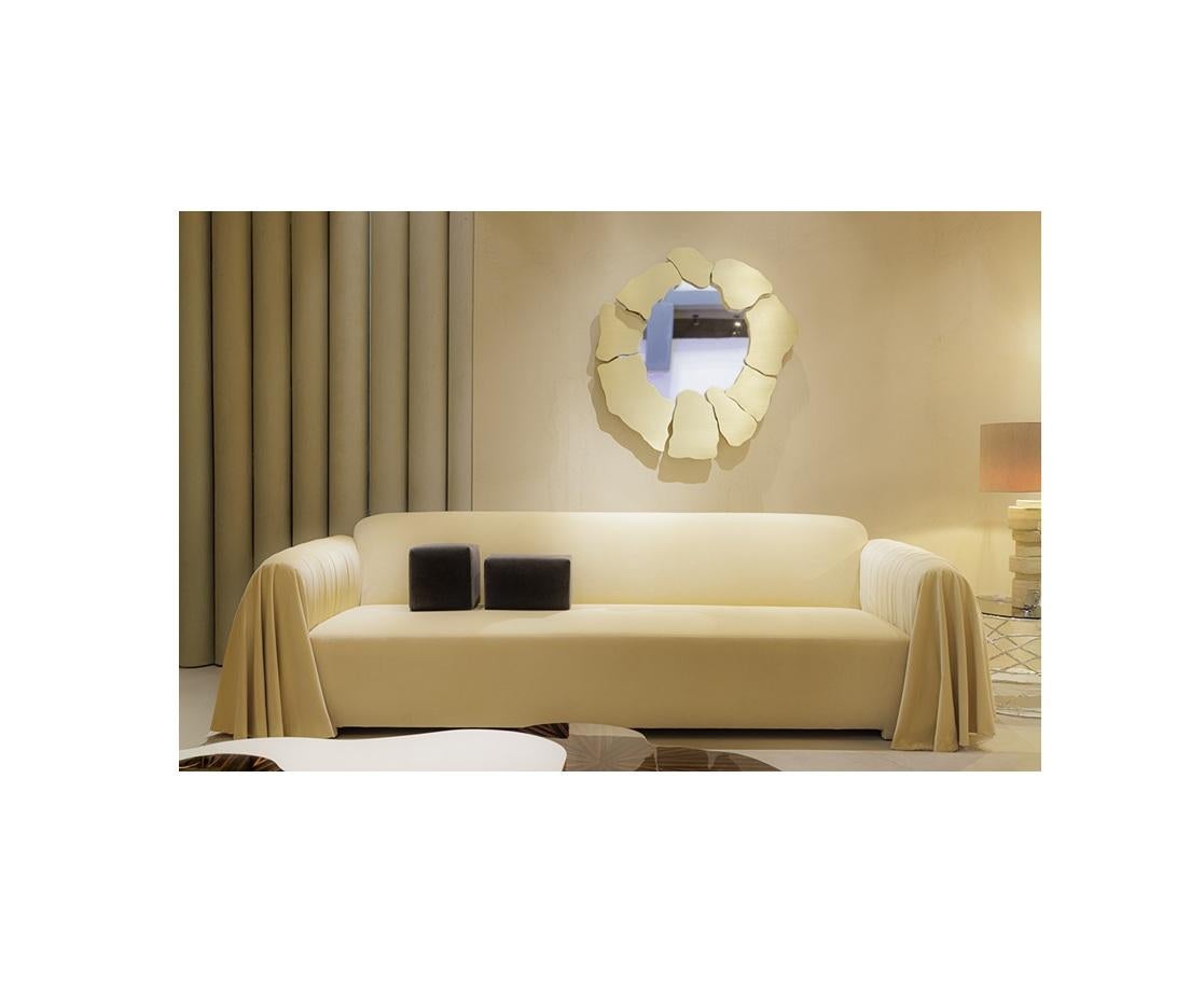 Velours Canapé de style Art Déco recouvert de velours olive par Munna Design en vente