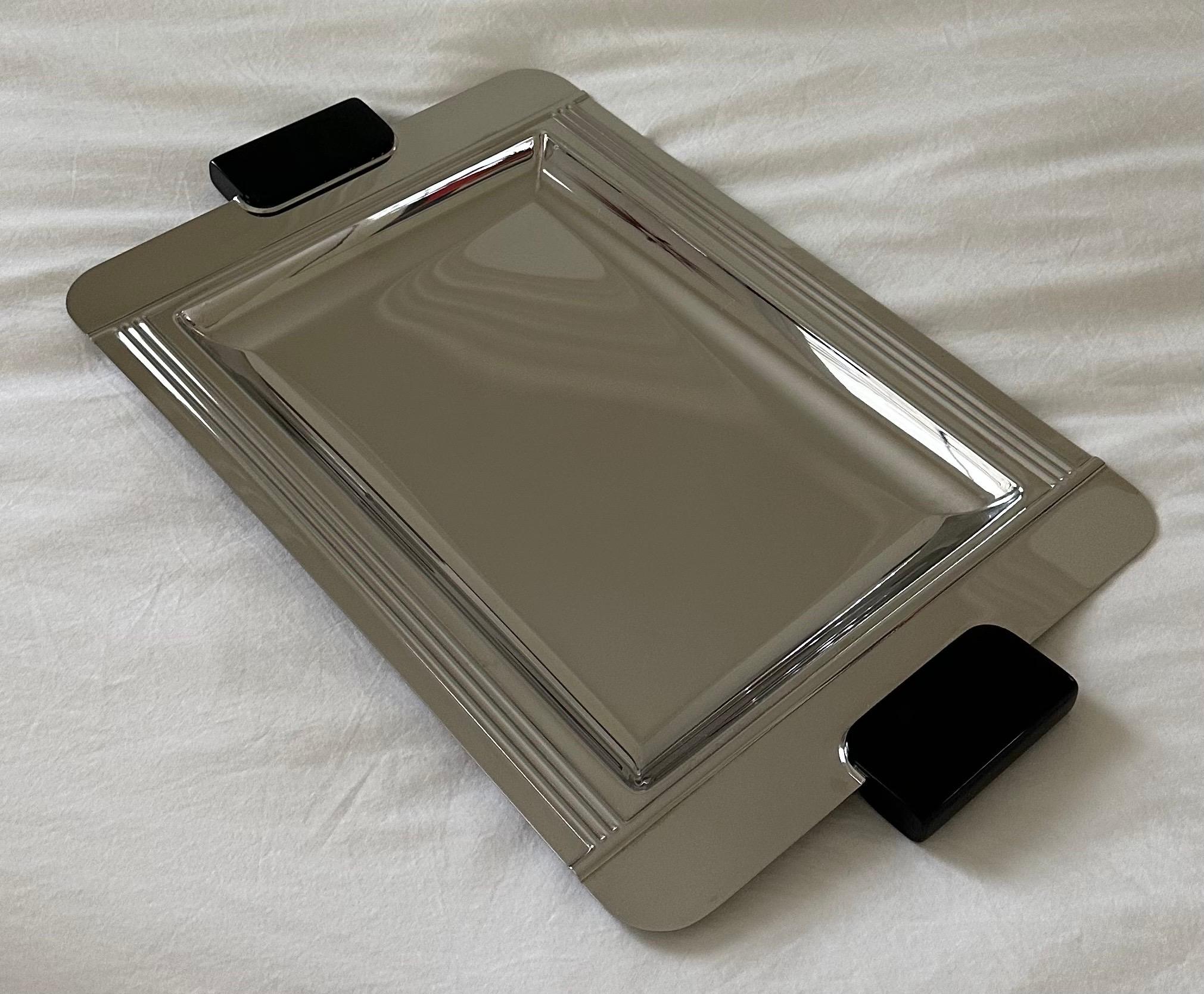 20ième siècle Plateau de bar en acier inoxydable et résine de style Art Déco par Jean Couzon de France en vente