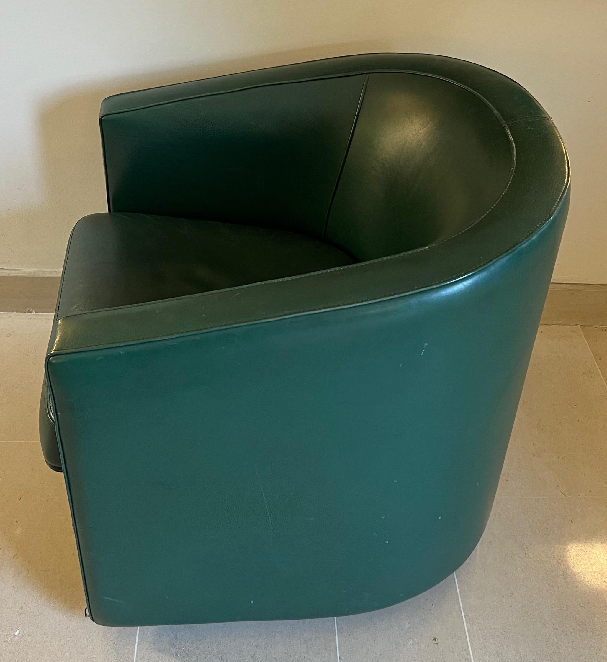 Art Deco Style Swivel Green Leather Club Armchair. Circa 1980 For Sale 4