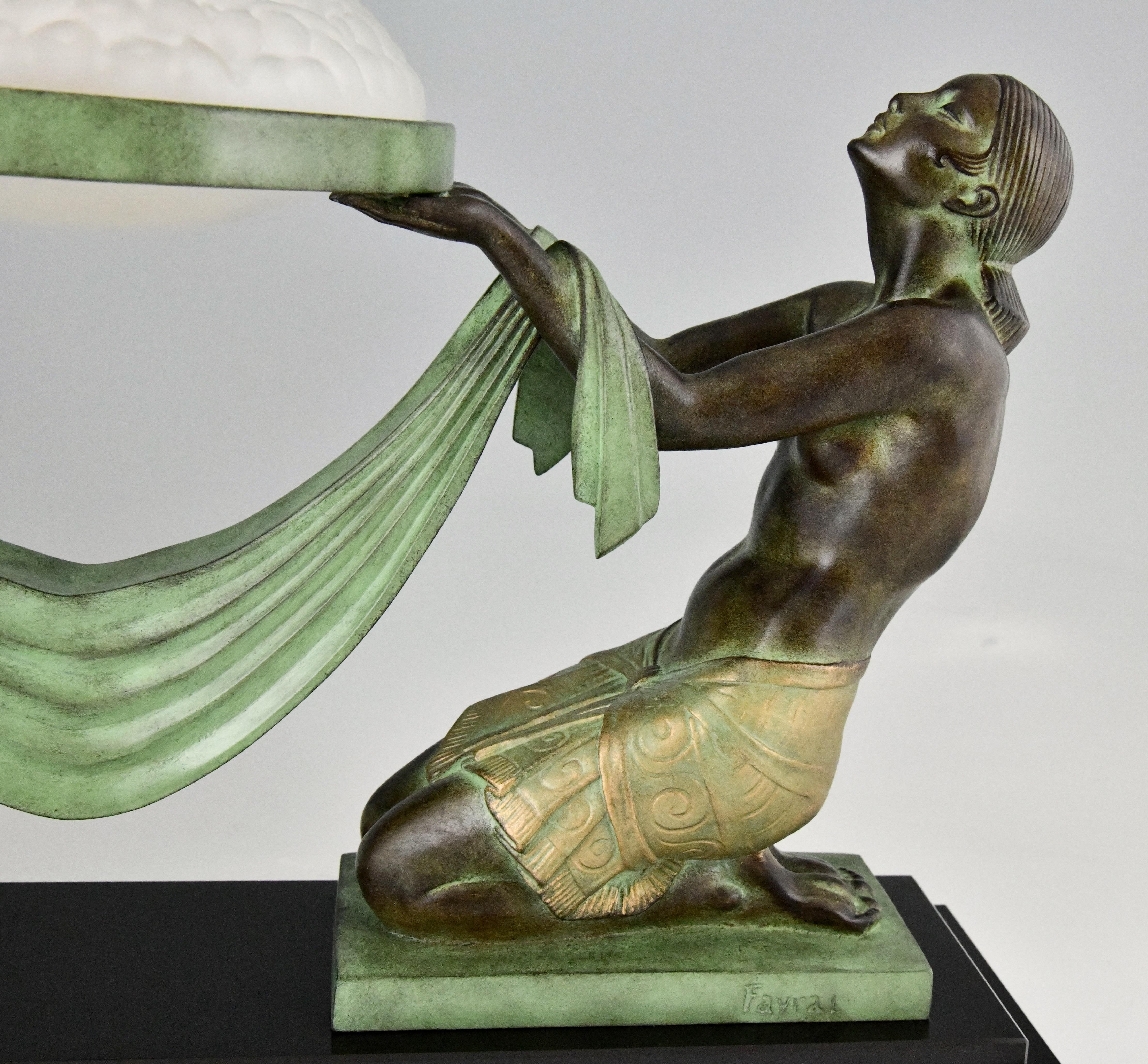 Art Deco Style Table Lamp with Two Kneeling Nudes by Fayral for Max Le Verrier For Sale 3