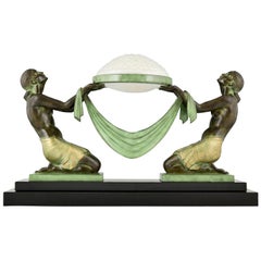 Lampe de table de style Art Déco avec deux nus agenouillés par Fayral pour Max Le Verrier