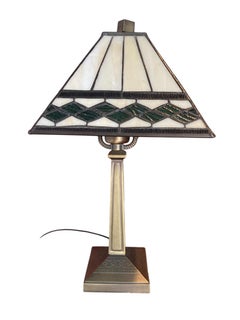 Art Deco-style Tiffany table lamp