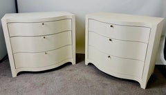 Table de nuit ou commode en faux galuchat de style art déco transitionnel serpentin, paire