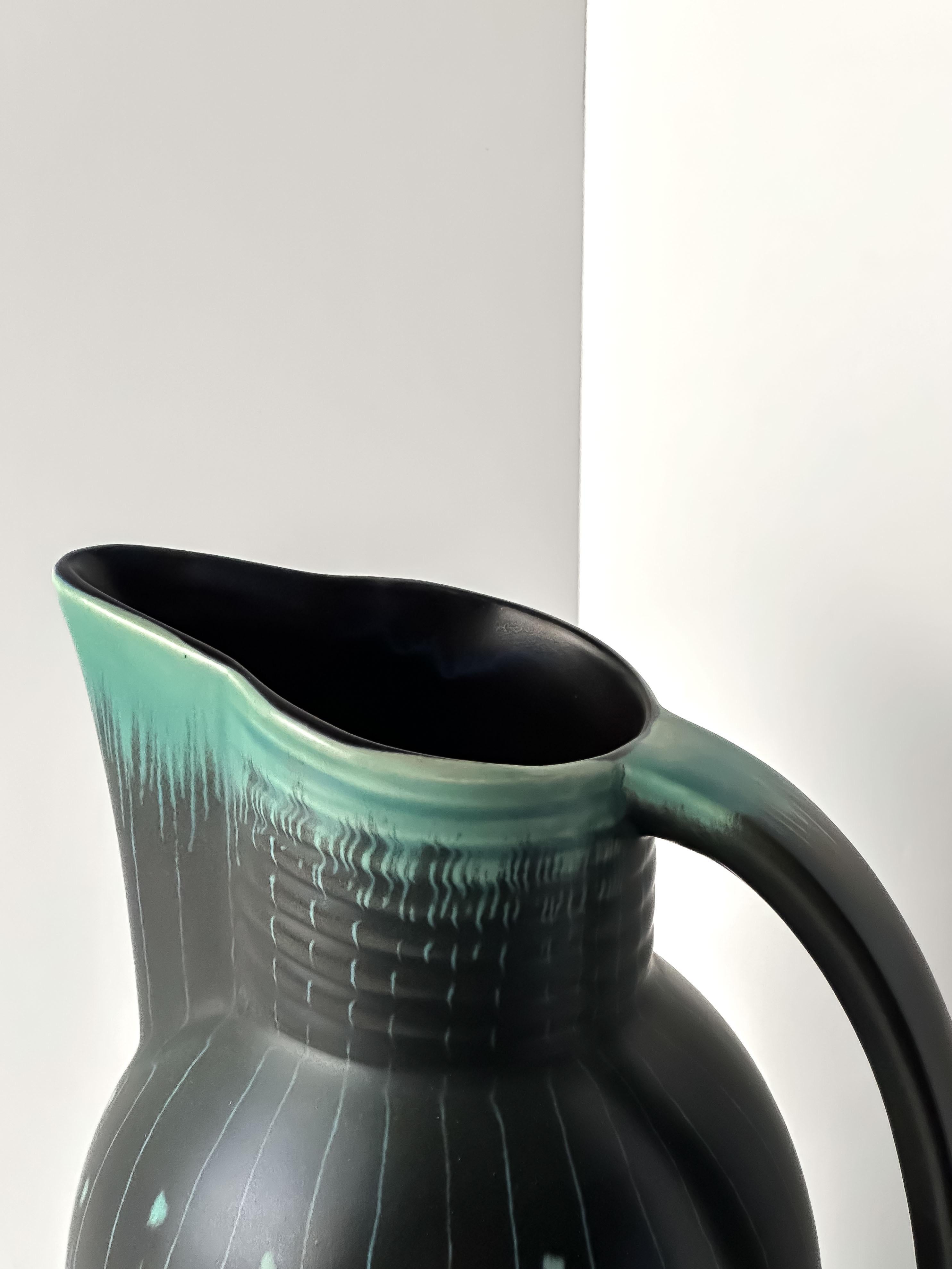 Jarra estilo Art Decó de Colin Melbourne para Beswick, años 60 Británico en venta