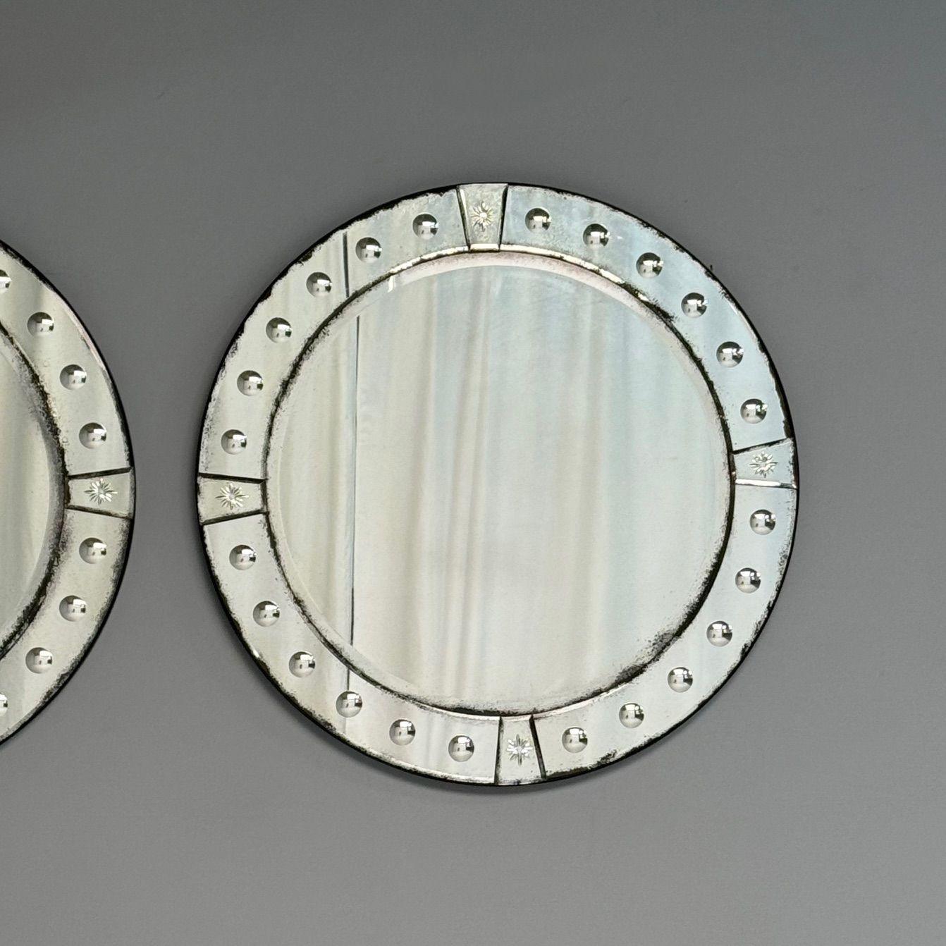 XXIe siècle et contemporain Art Deco Style, Venetian Circular Wall Mirrors, Antiqued Beveled Glass, 21st C. en vente