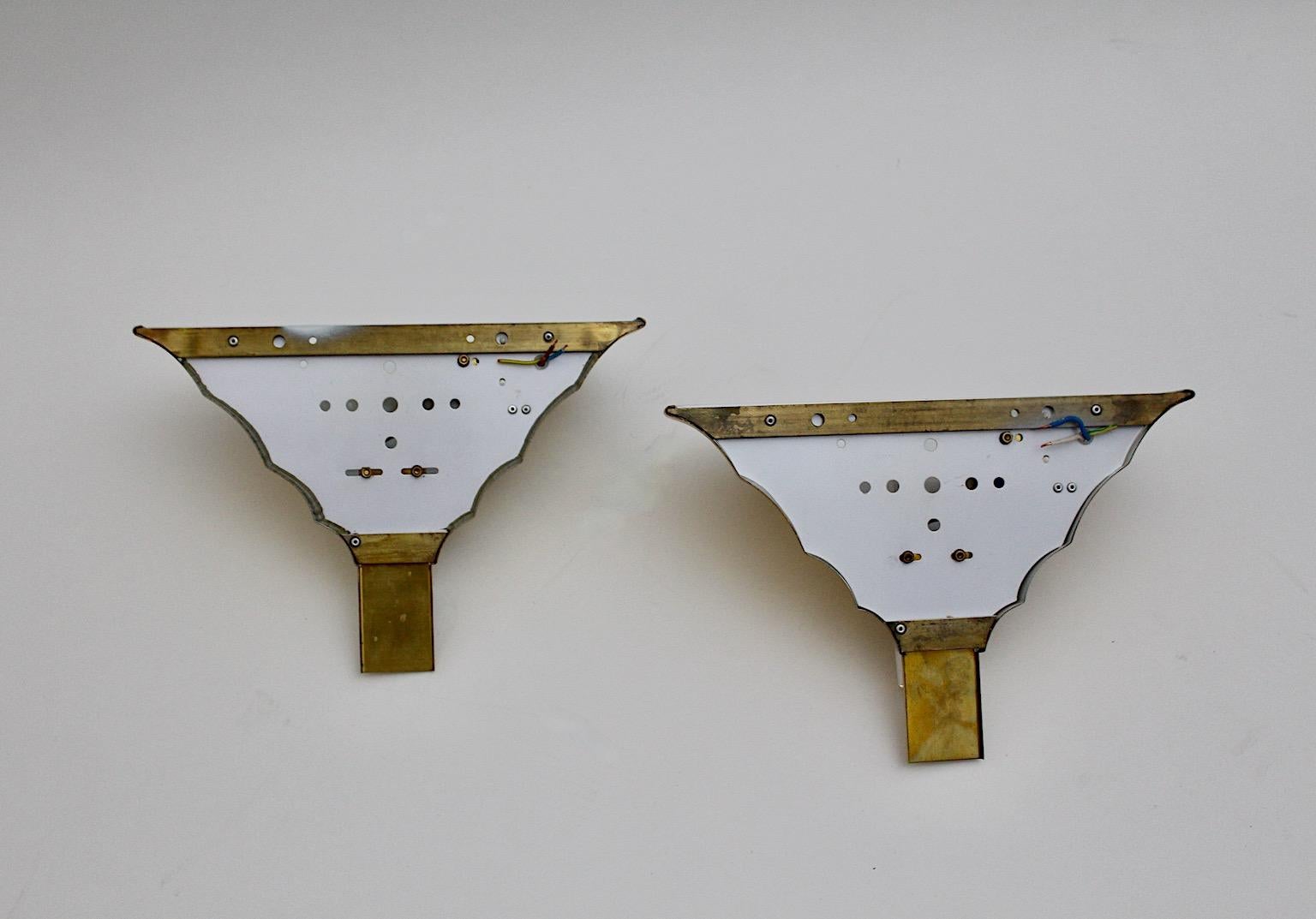 Art Deco Style Vintage Brass Lucite Sconces Wall Lights Duo Pair 1980s Italy For Sale 4