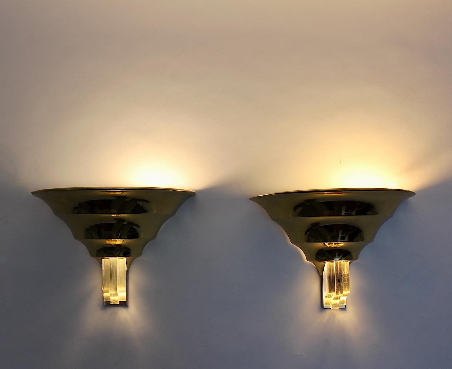 Art Deco Style Vintage Brass Lucite Sconces Wall Lights Duo Pair 1980s Italy For Sale 5