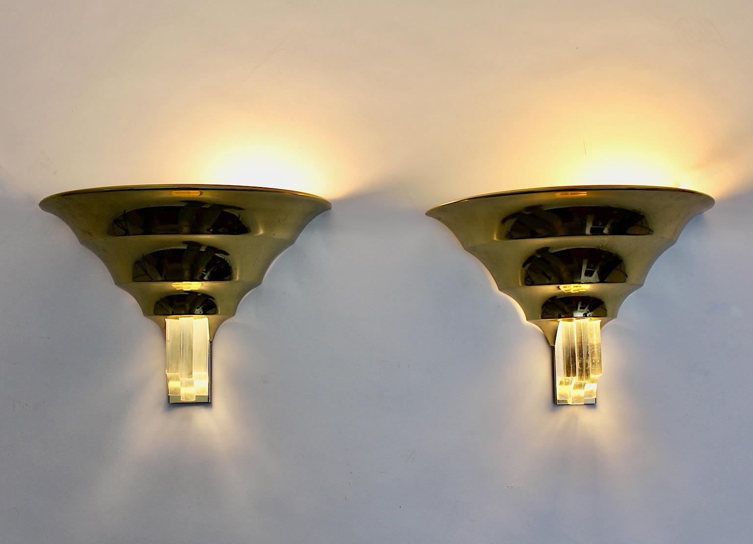 Art Deco Style Vintage Brass Lucite Sconces Wall Lights Duo Pair 1980s Italy For Sale 3