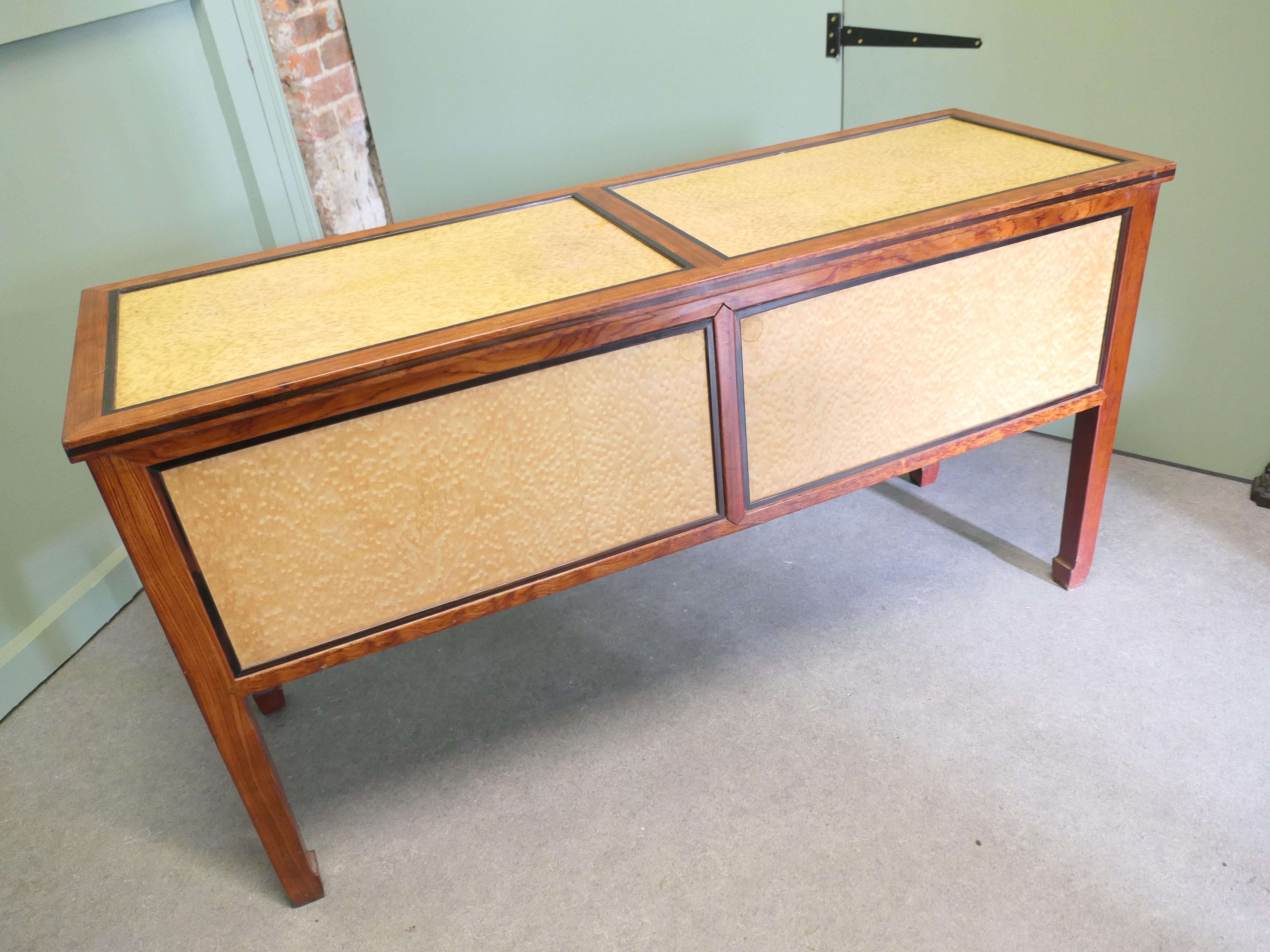 Birdseye Maple Art Deco Style Walnut and Maple Reception Desk This very stylish Art Deco desk