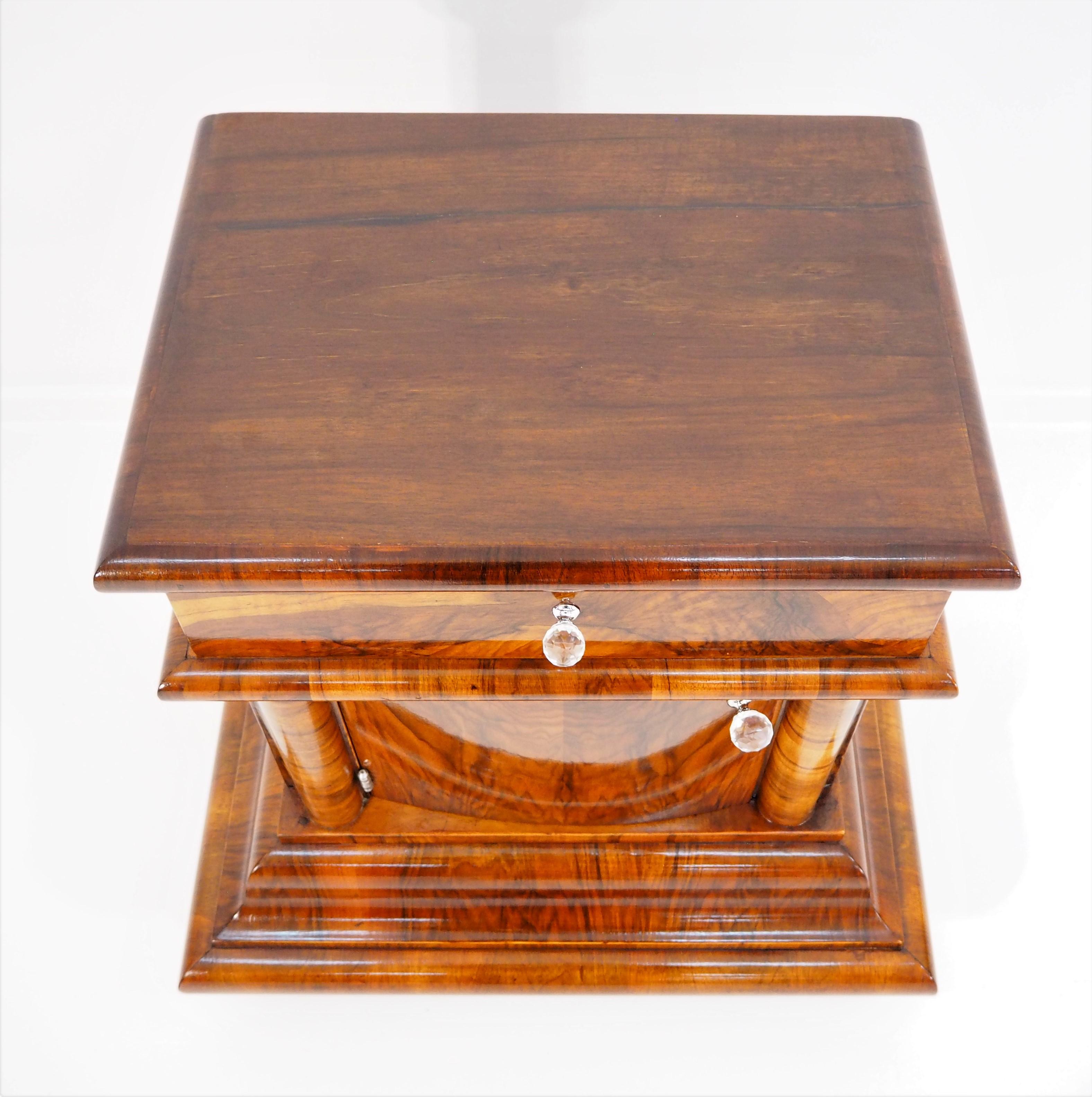 Austrian Art Deco Style Walnut Veneer Bedside Cabinet, 1940s For Sale