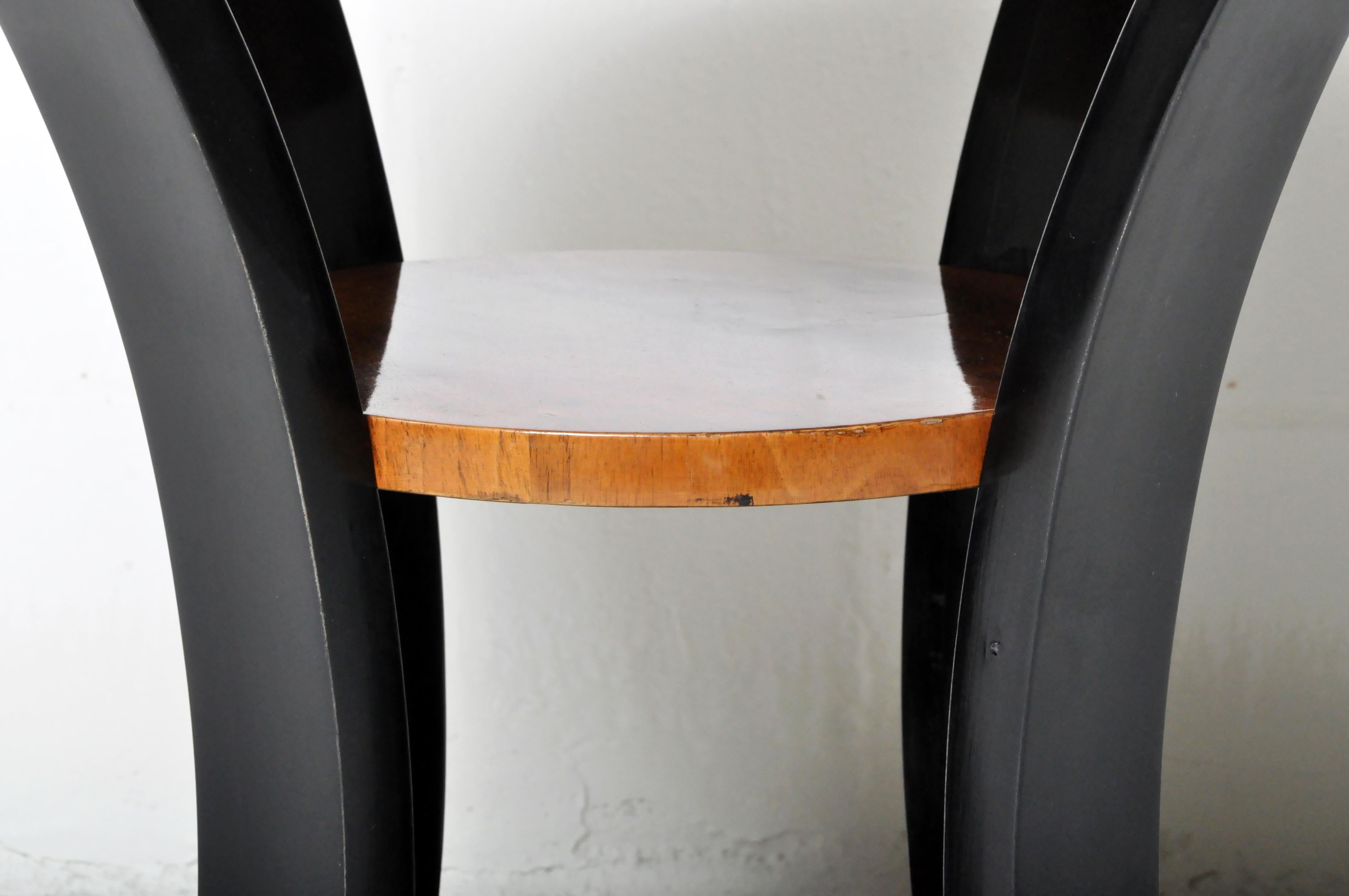 Art Deco Style Walnut Veneer Side Table 9