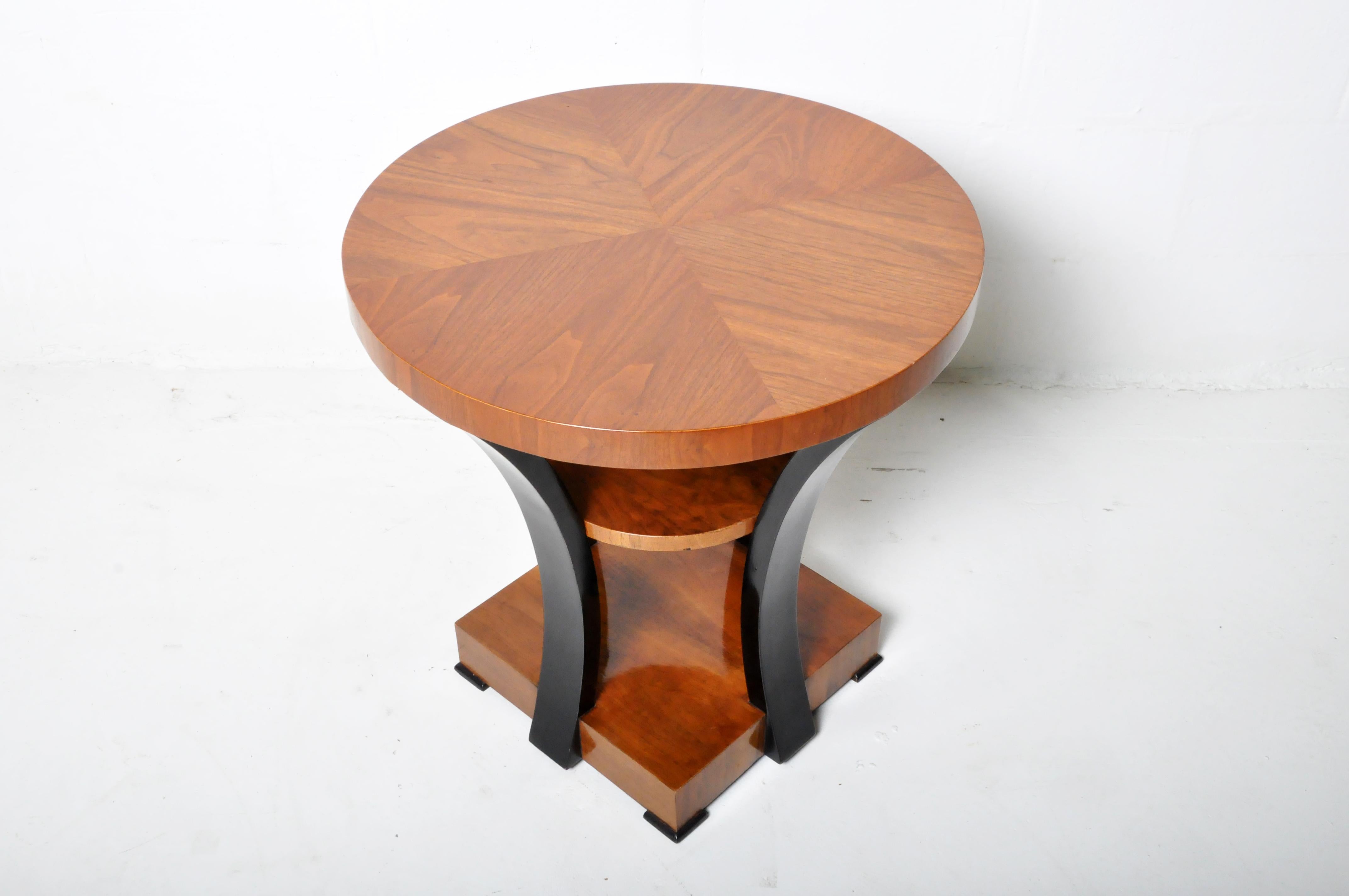 Art Deco Style Walnut Veneer Side Table 11