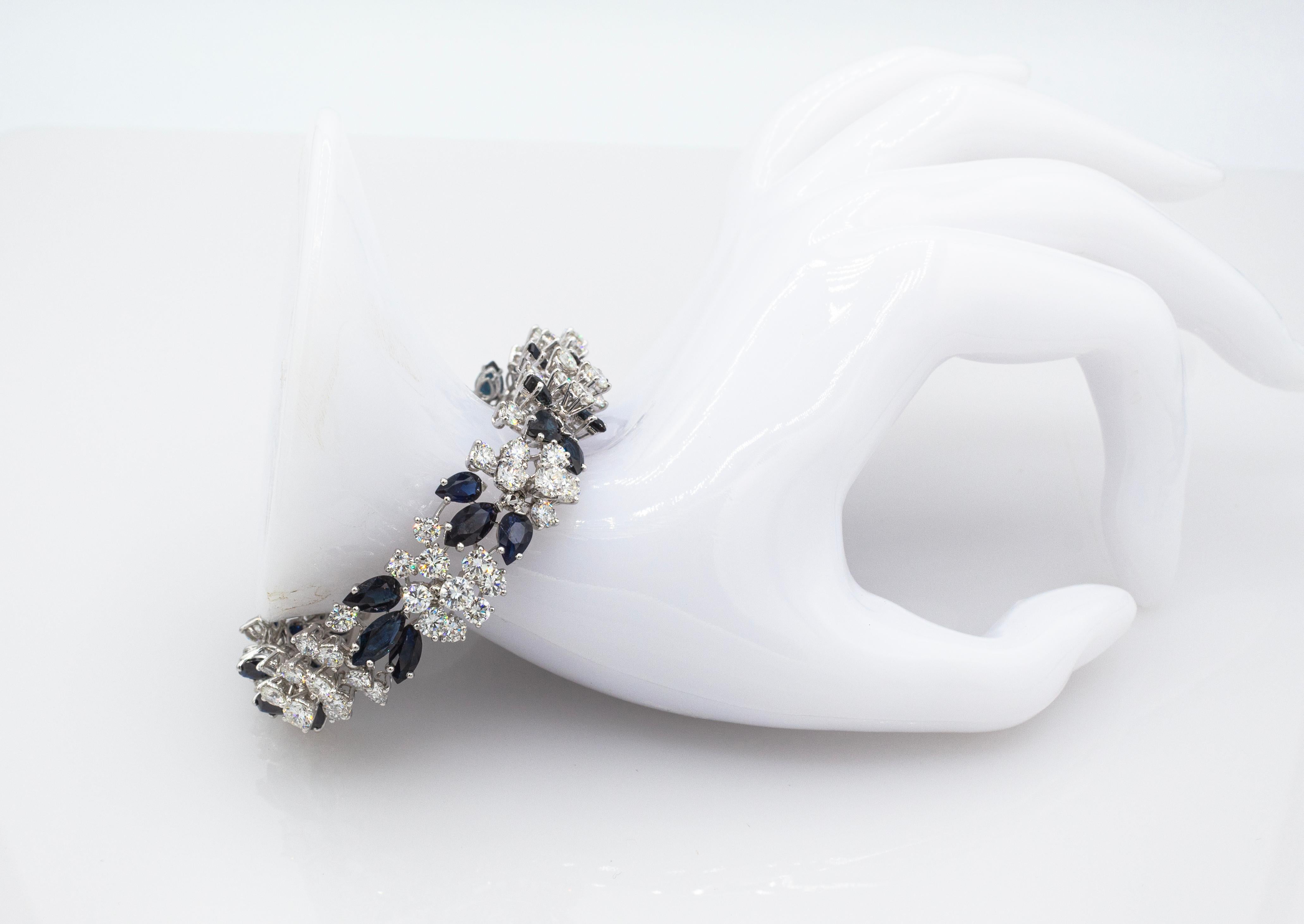 Pulsera de oro blanco con diamantes talla brillante estilo art déco y zafiro azul en venta 5