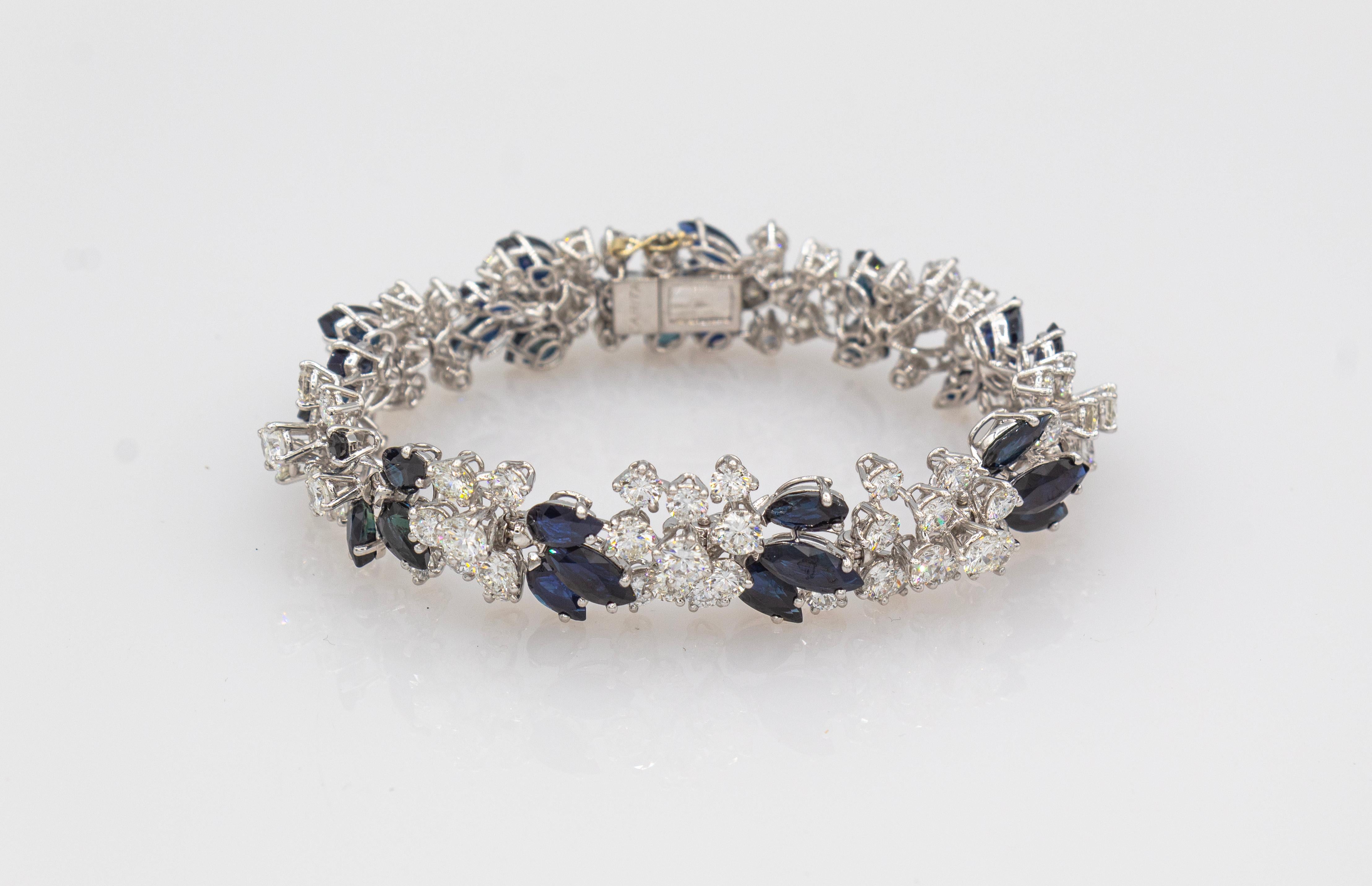 Pulsera de oro blanco con diamantes talla brillante estilo art déco y zafiro azul Corte brillante en venta