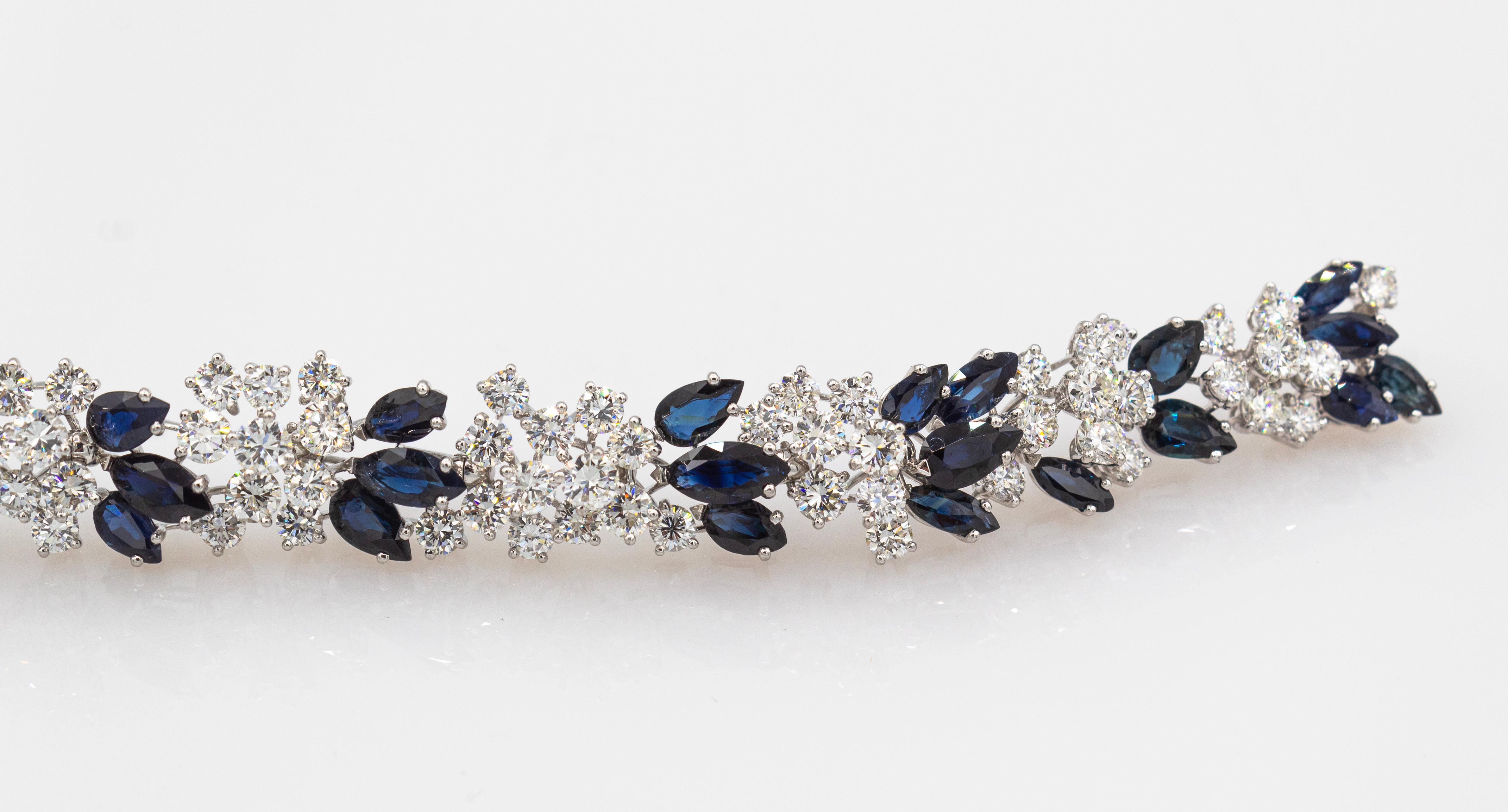 Pulsera de oro blanco con diamantes talla brillante estilo art déco y zafiro azul en venta 2