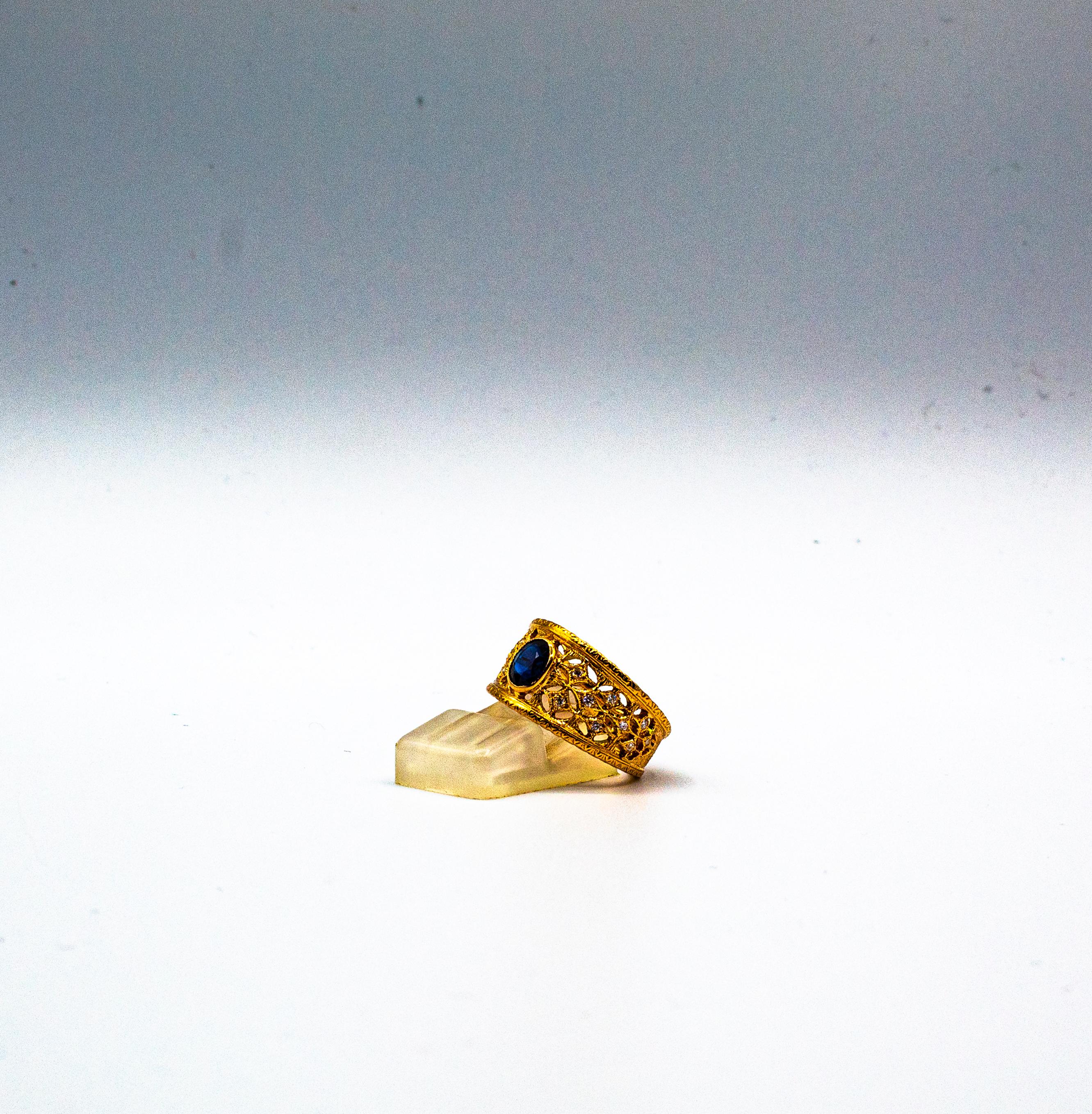 Anello a fascia in oro giallo con diamante blu e zaffiro, stile Art Deco, bianco e taglio a brillante in vendita 3