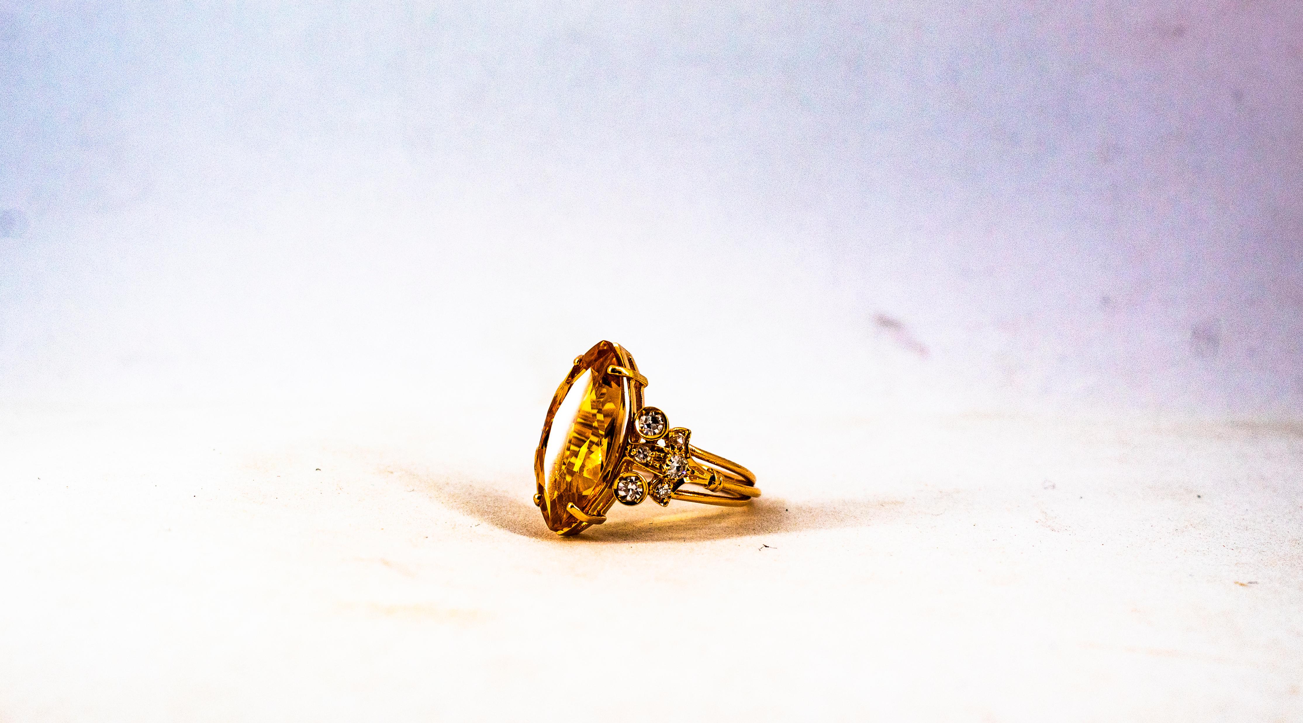 Bague de cocktail en or jaune, diamant blanc taillé en brillant, citrine, de style Art déco en vente 9