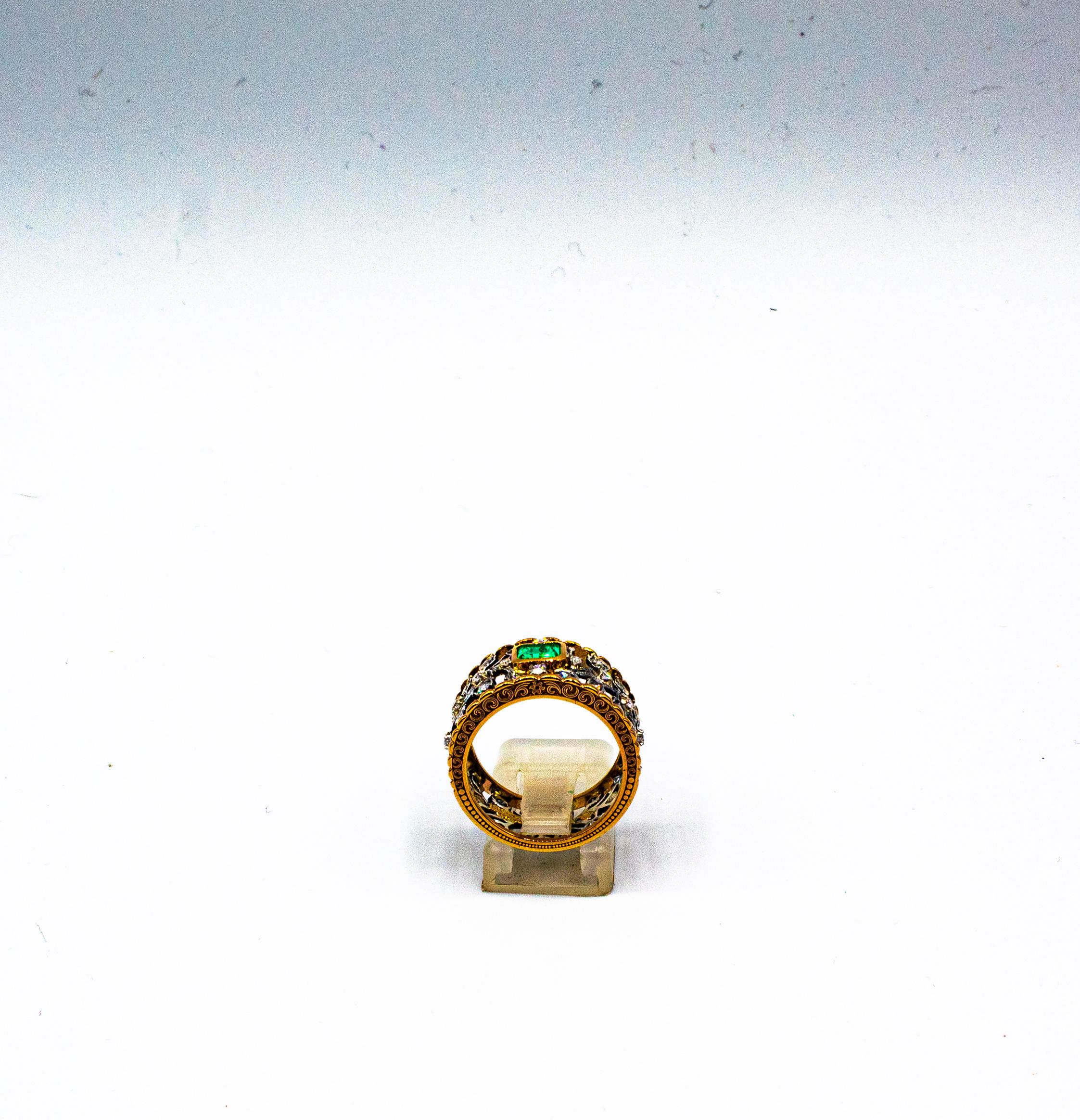 Anello a fascia in oro giallo con diamante smeraldo taglio brillante bianco in stile Art Deco in vendita 3