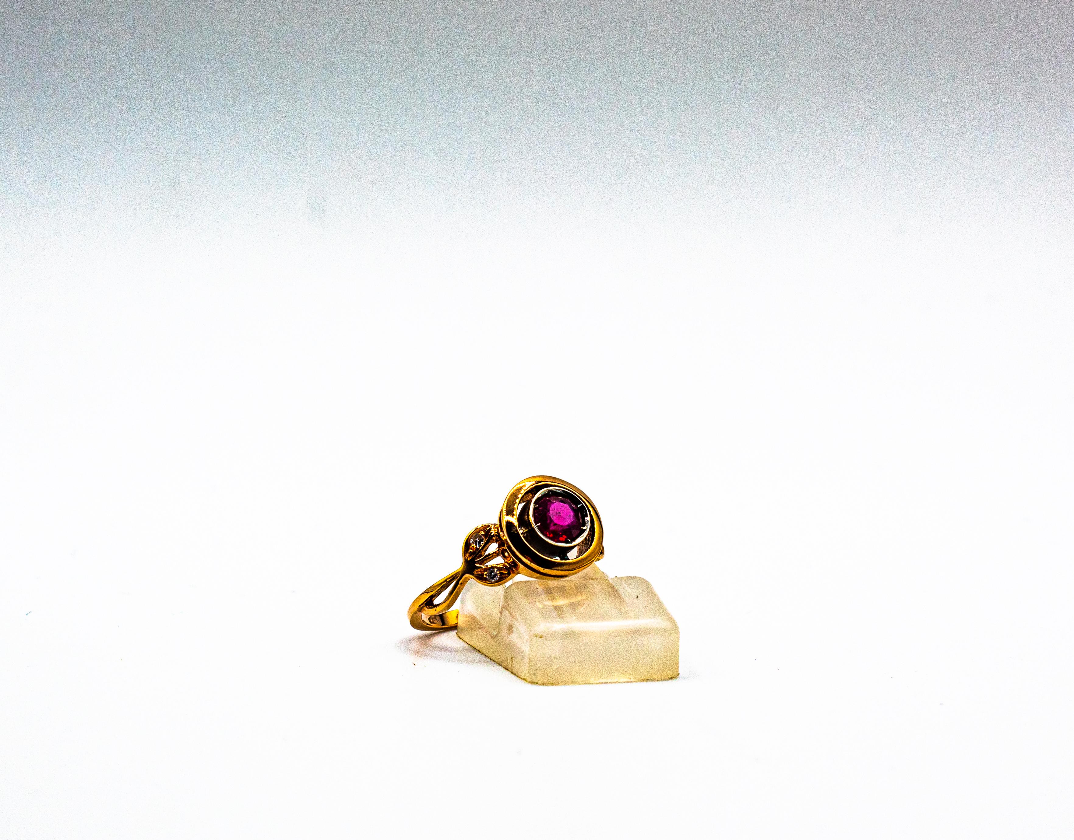 Anillo de cóctel de oro amarillo con diamante rubí talla brillante blanco estilo art déco en venta 7