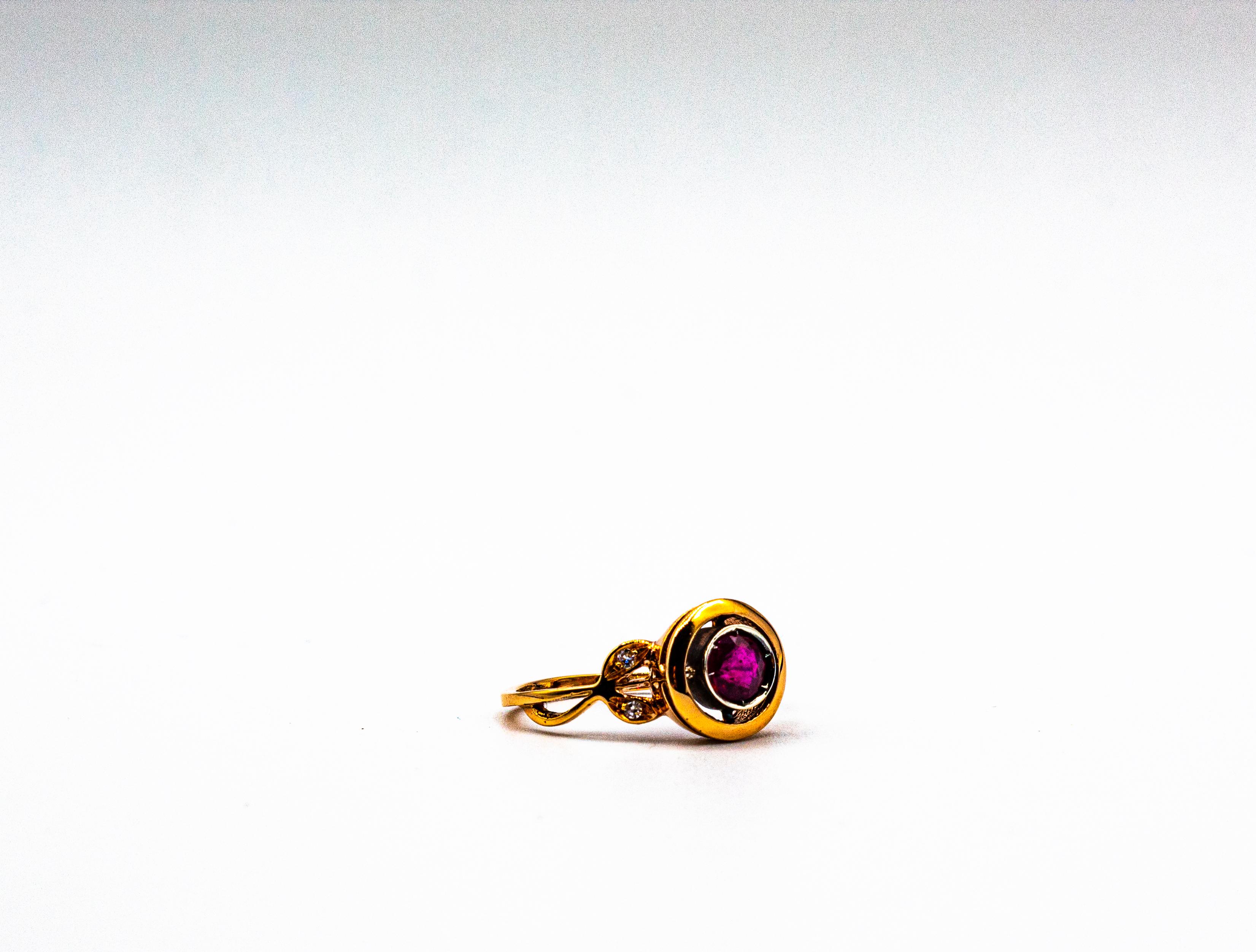 Anillo de cóctel de oro amarillo con diamante rubí talla brillante blanco estilo art déco en venta 10