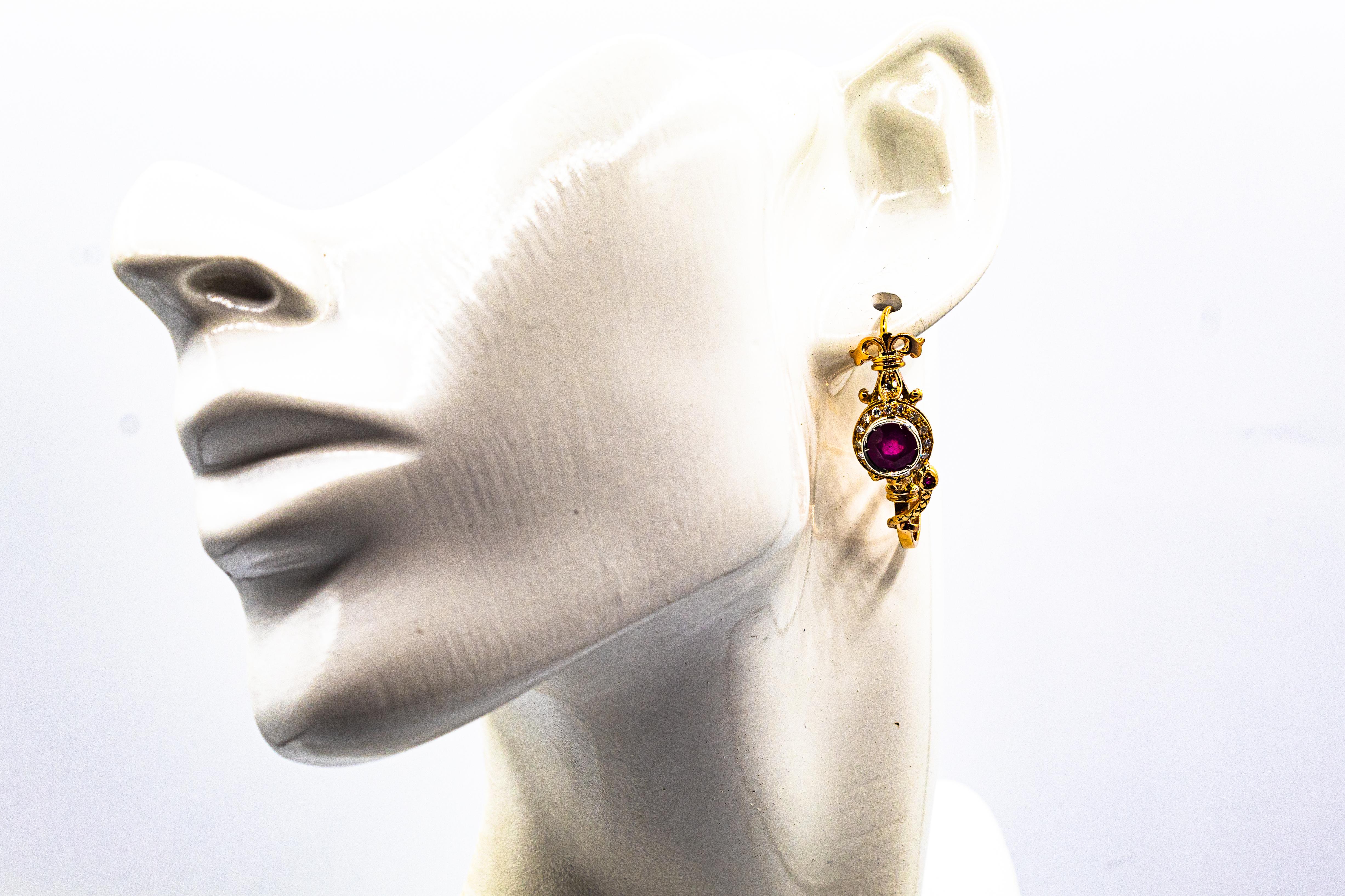 Boucles d'oreilles pendantes en or jaune, rubis, diamant blanc taillé en brillant, style Art Déco en vente 3