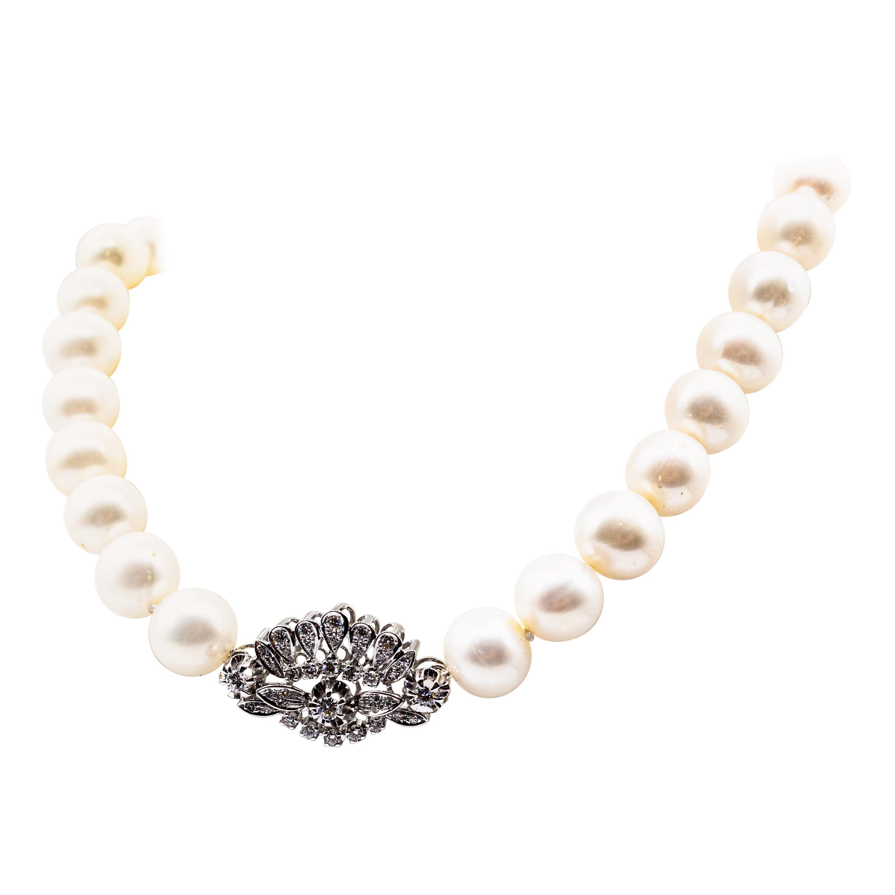 Collana in oro bianco con perle di mare e diamanti taglio Brilliante in stile Art Deco