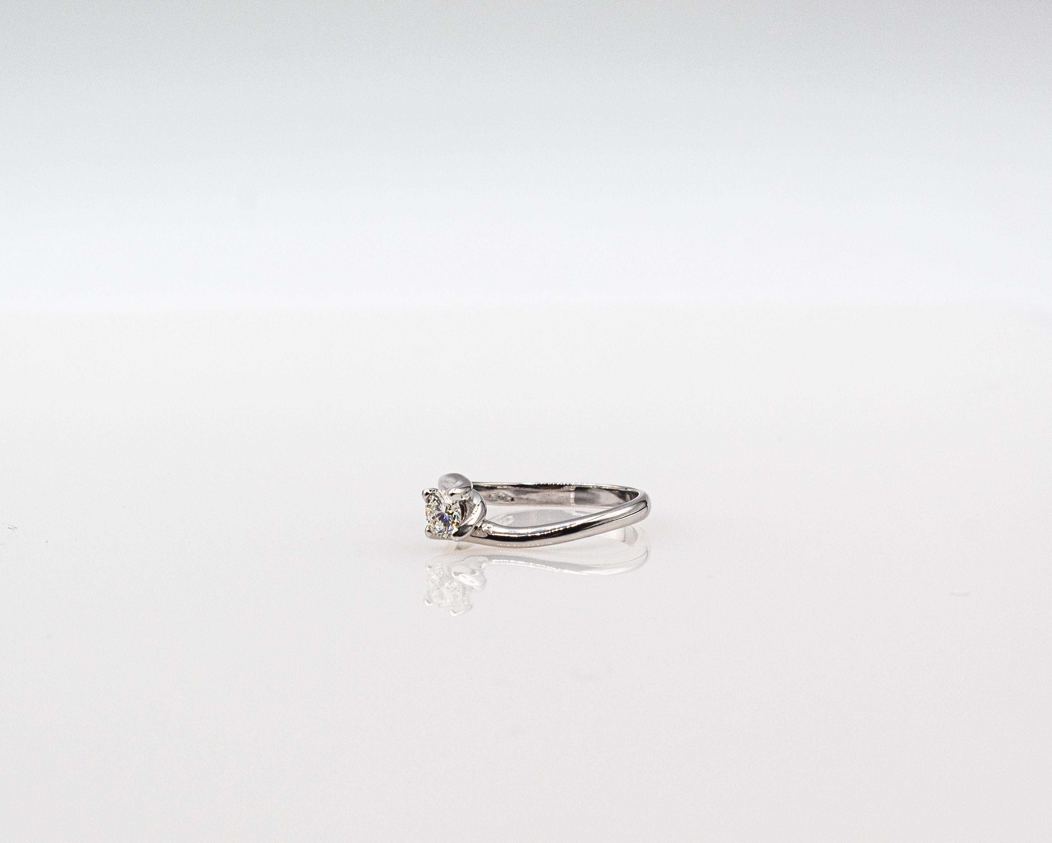 Art Deco Style White Brilliant Cut Diamond White Gold Solitaire Ring 9