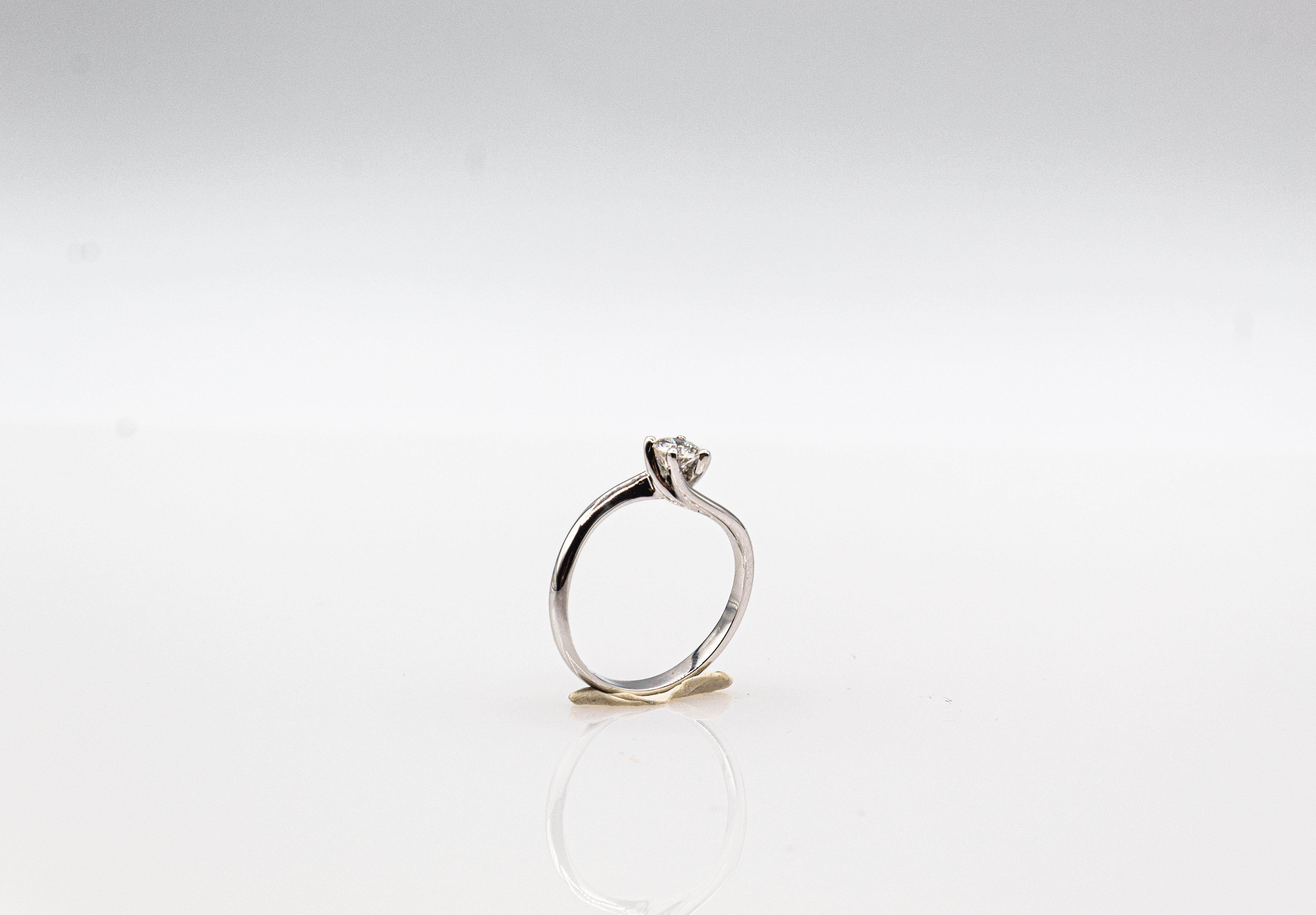 Art Deco Style White Brilliant Cut Diamond White Gold Solitaire Ring 3