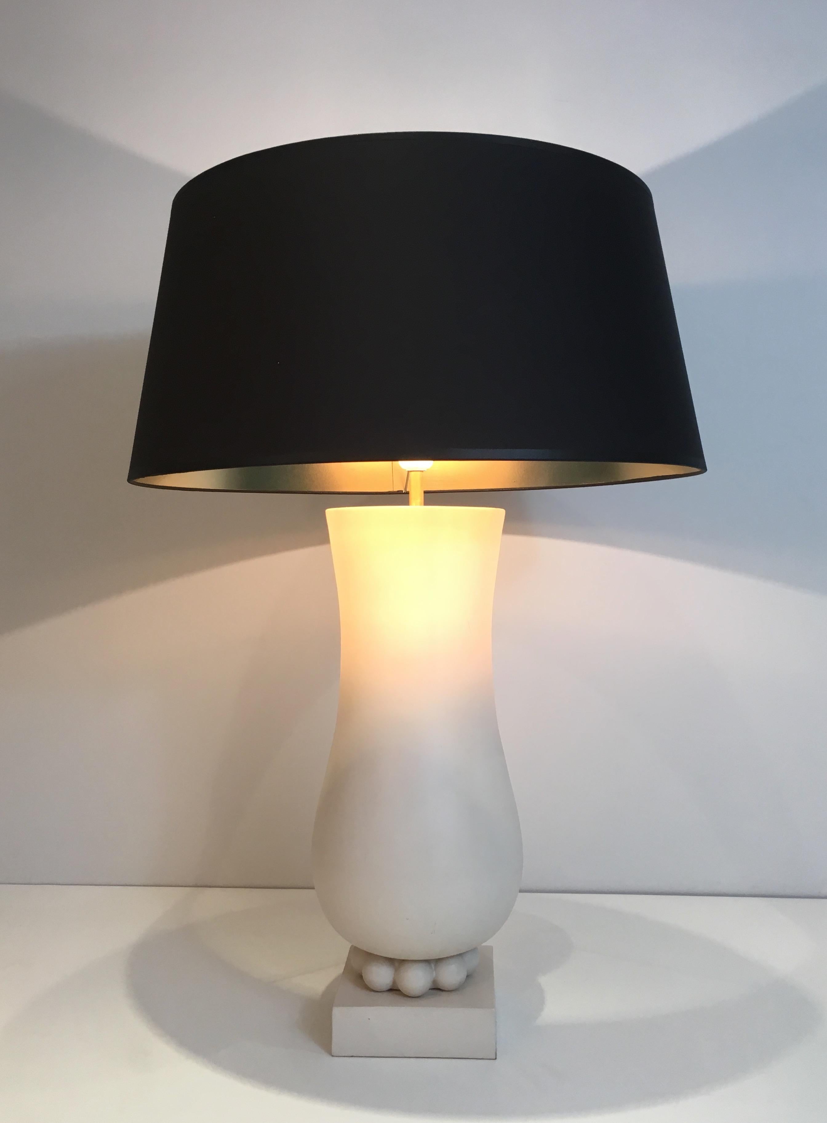 Art Deco Style White Ceramic Table Lamp 6