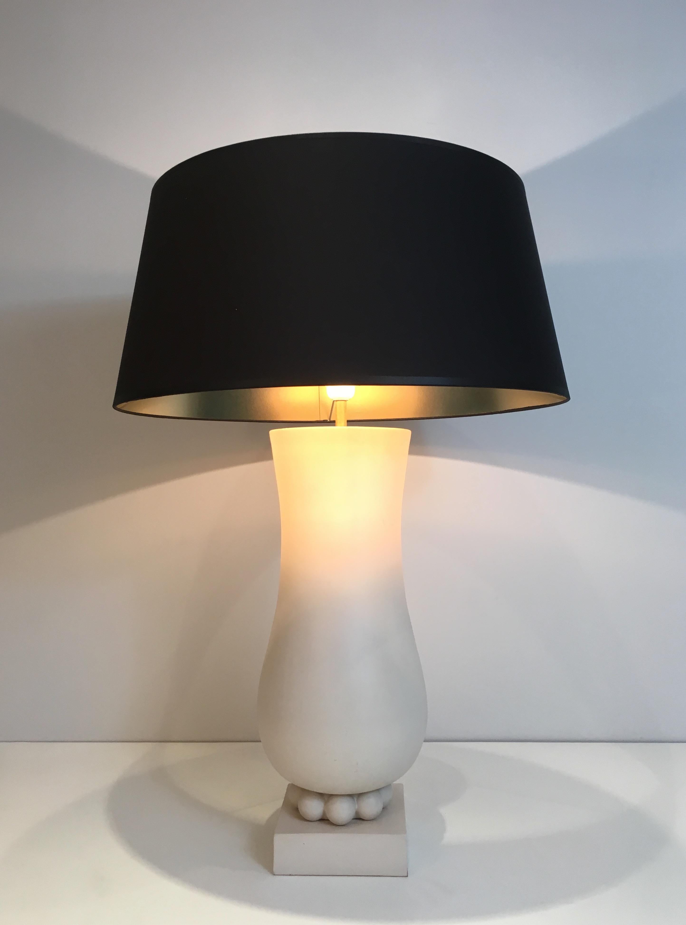 Art Deco Style White Ceramic Table Lamp 9