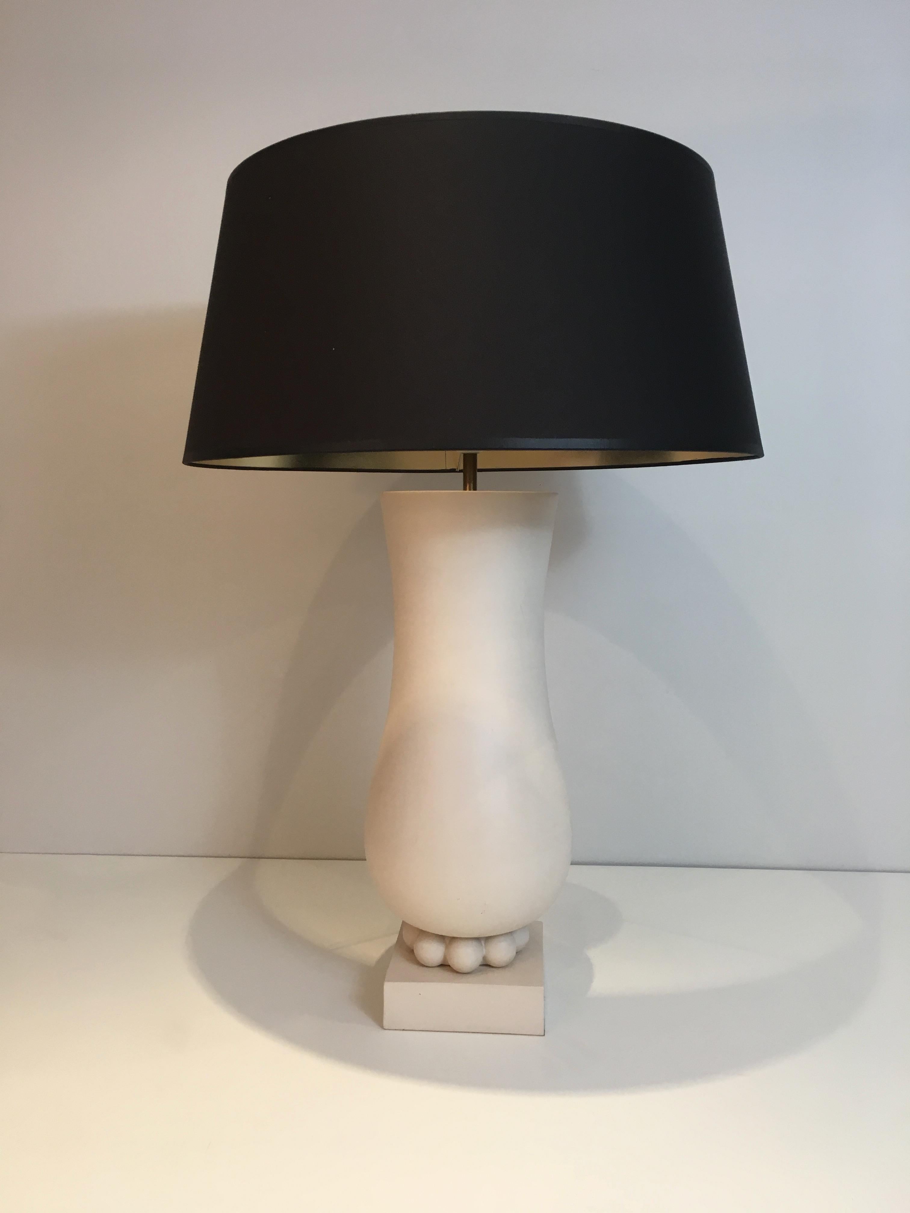 Art Deco Style White Ceramic Table Lamp 10