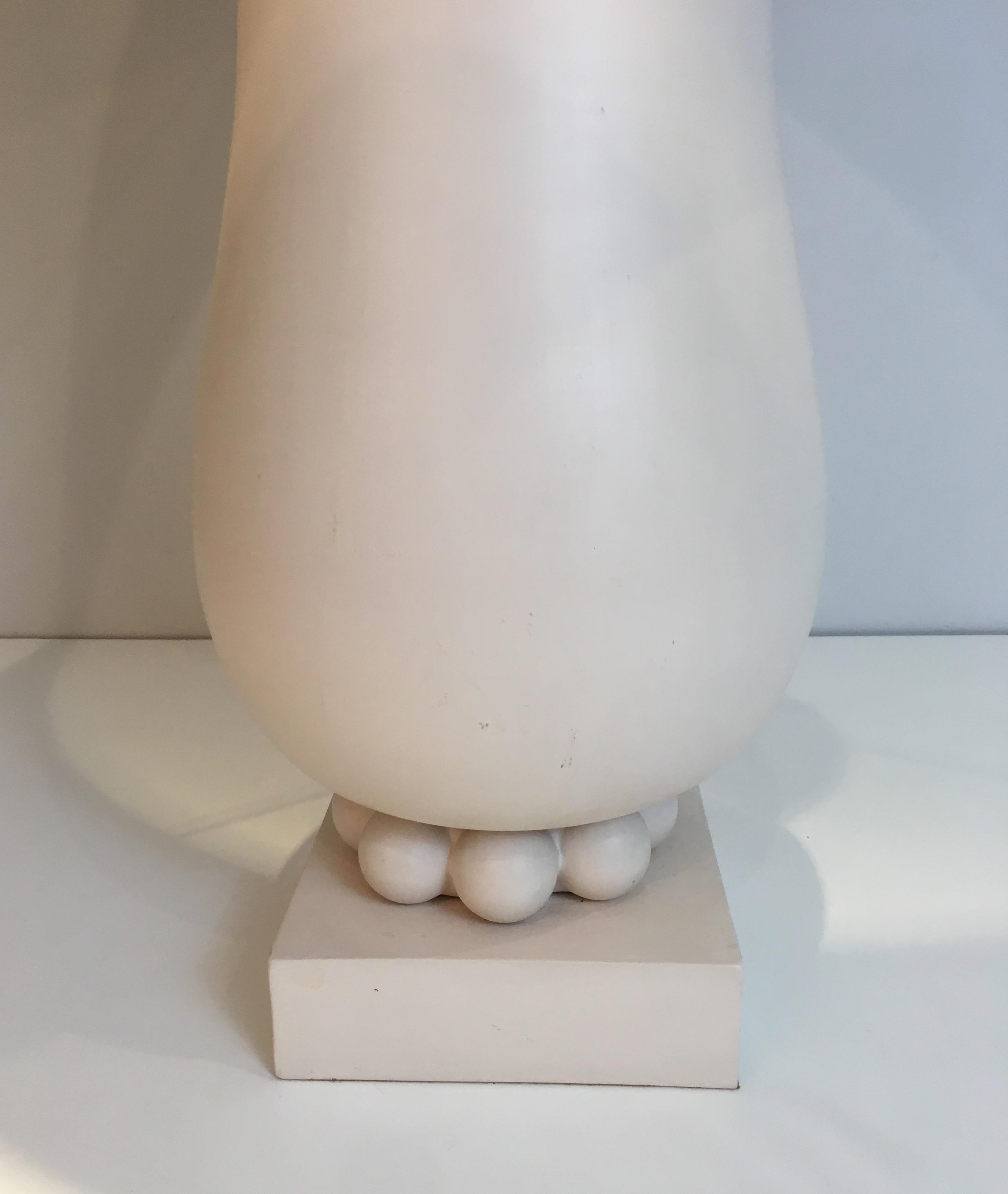 Art Deco Style White Ceramic Table Lamp 2