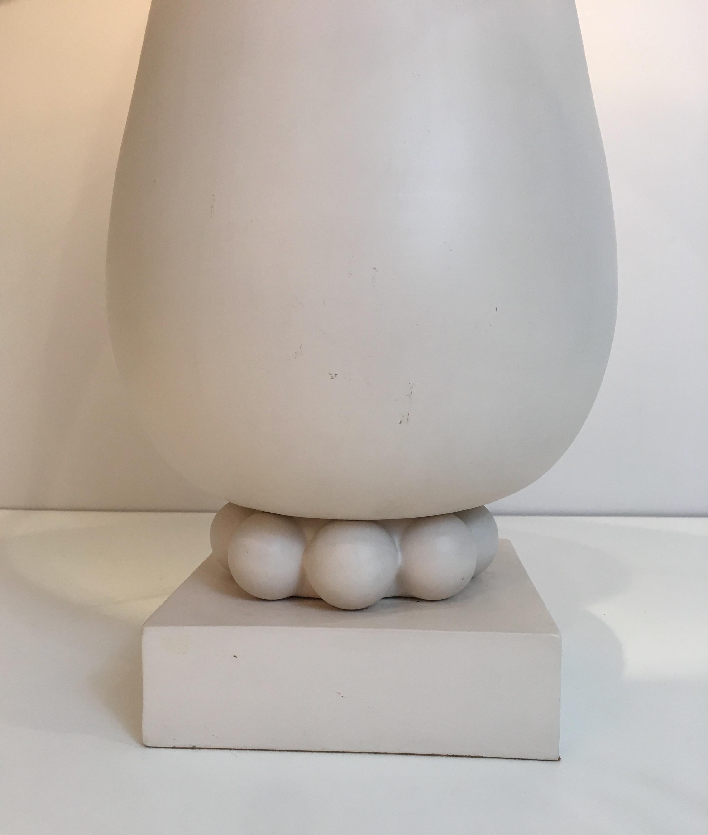 Art Deco Style White Ceramic Table Lamp 3