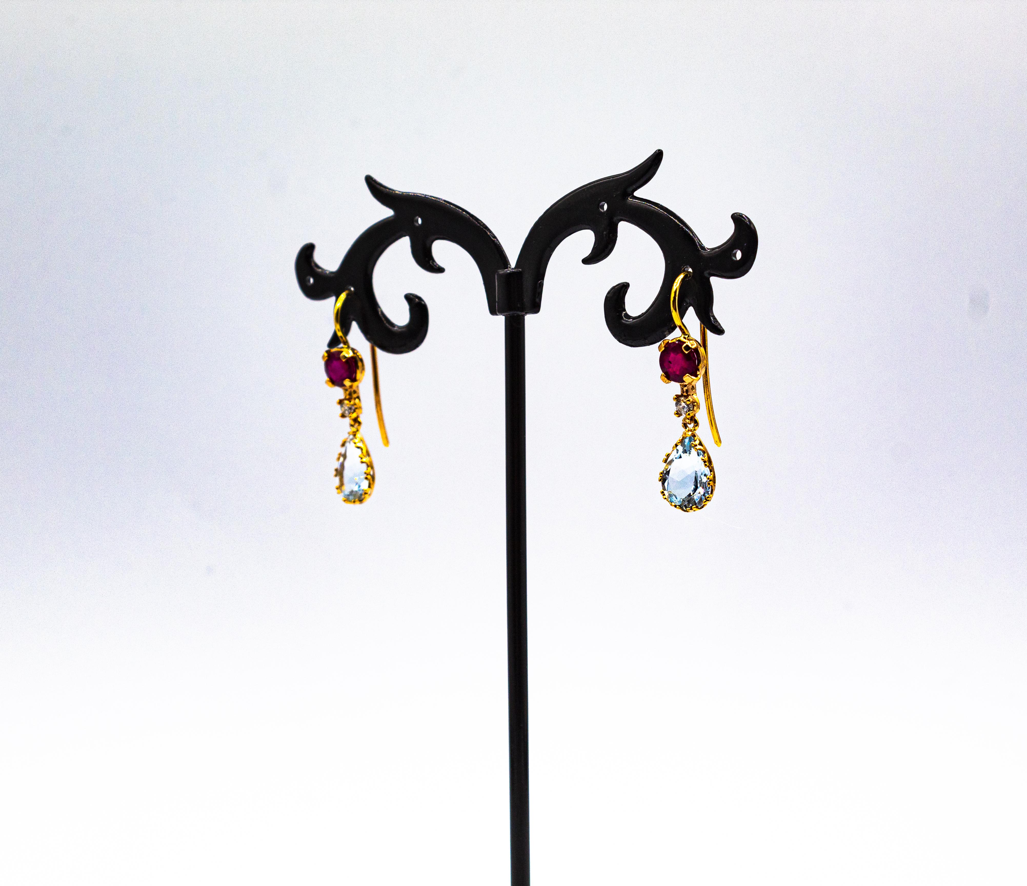 Clous d'oreilles pendantes de style Art déco en or jaune avec diamant blanc, aigue-marine et rubis en vente 5
