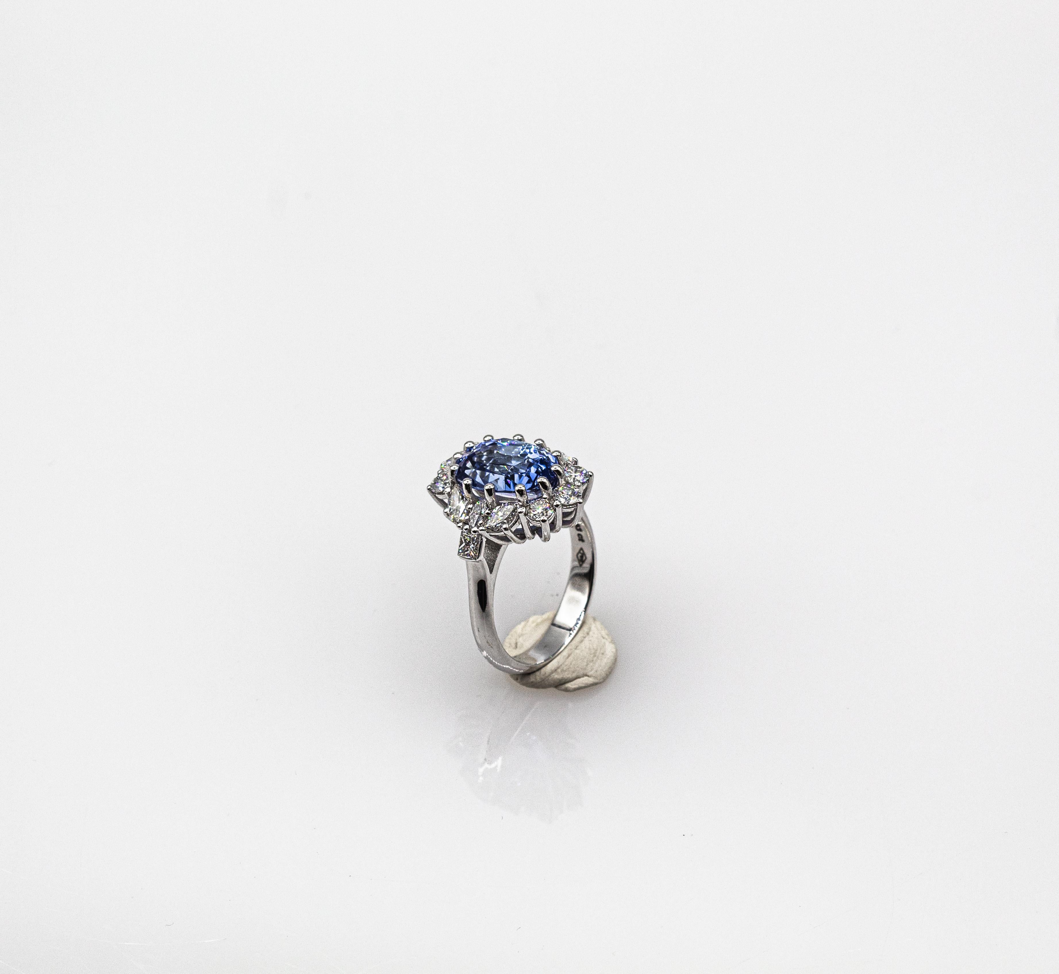 Art Deco Style White Diamond Blue Ceylon Sapphire White Gold Cocktail Ring In New Condition In Naples, IT