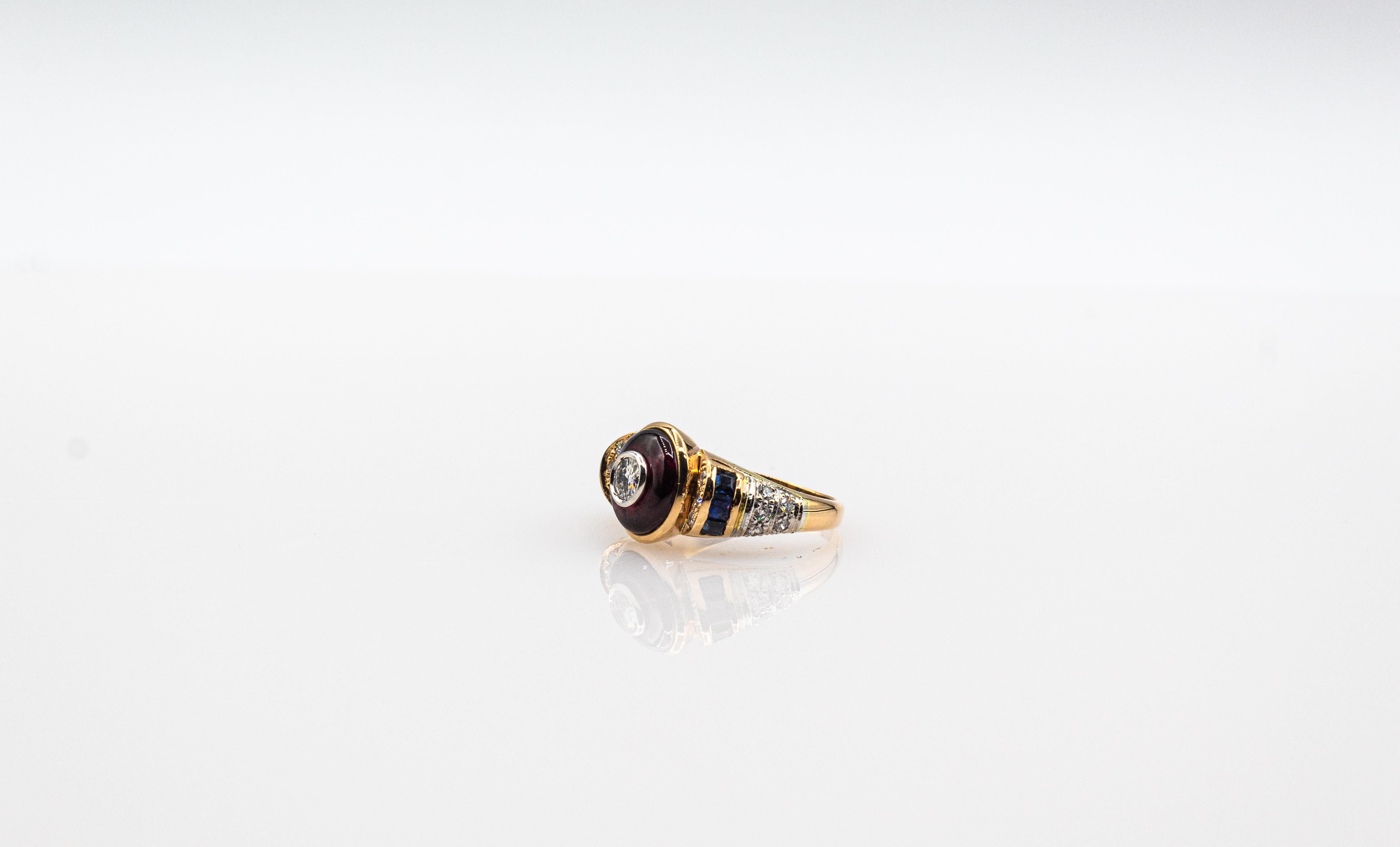 Bague cocktail de style Art déco en or jaune, diamant blanc, saphir bleu, grenat et grenat en vente 5