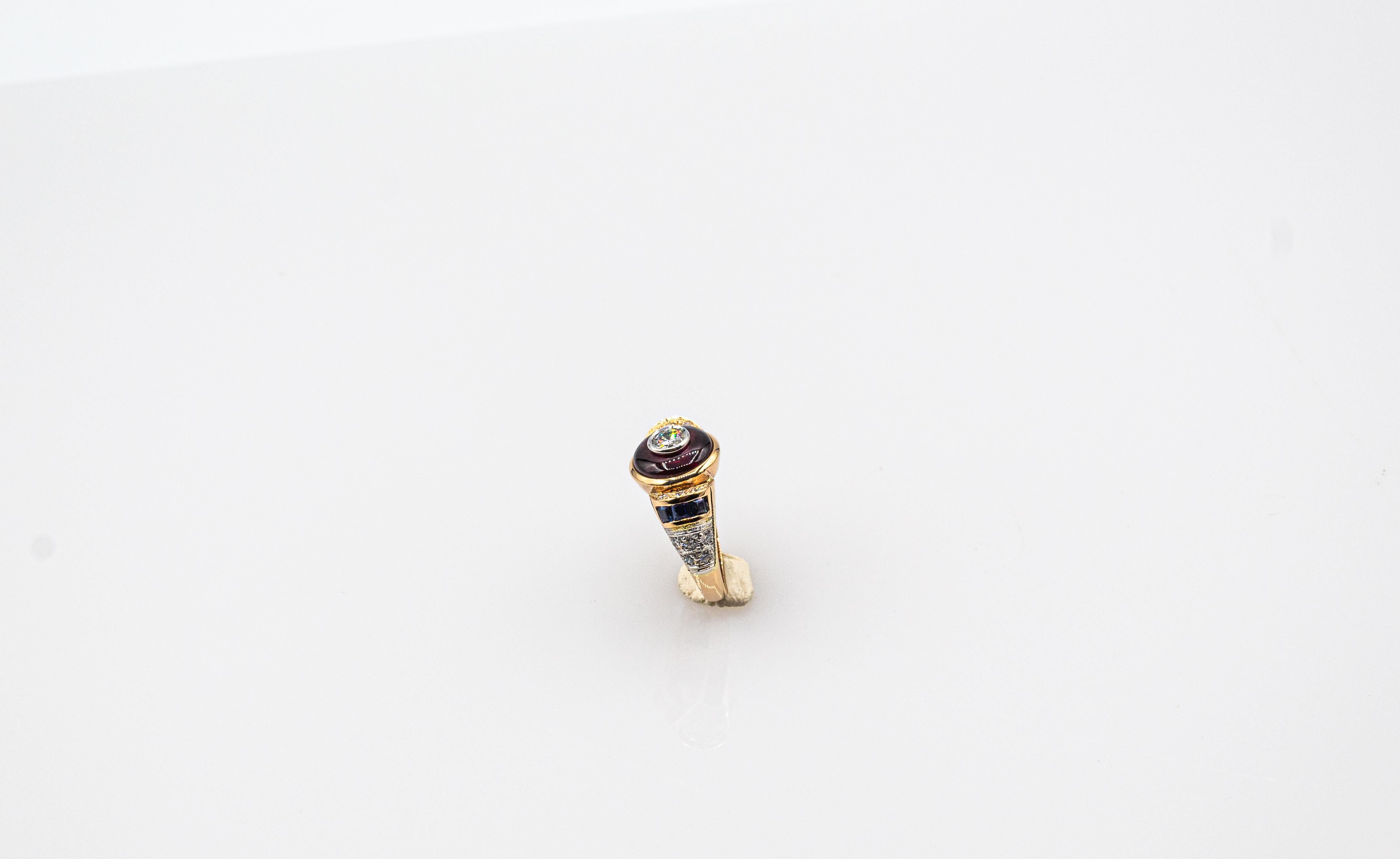 Bague cocktail de style Art déco en or jaune, diamant blanc, saphir bleu, grenat et grenat Unisexe en vente