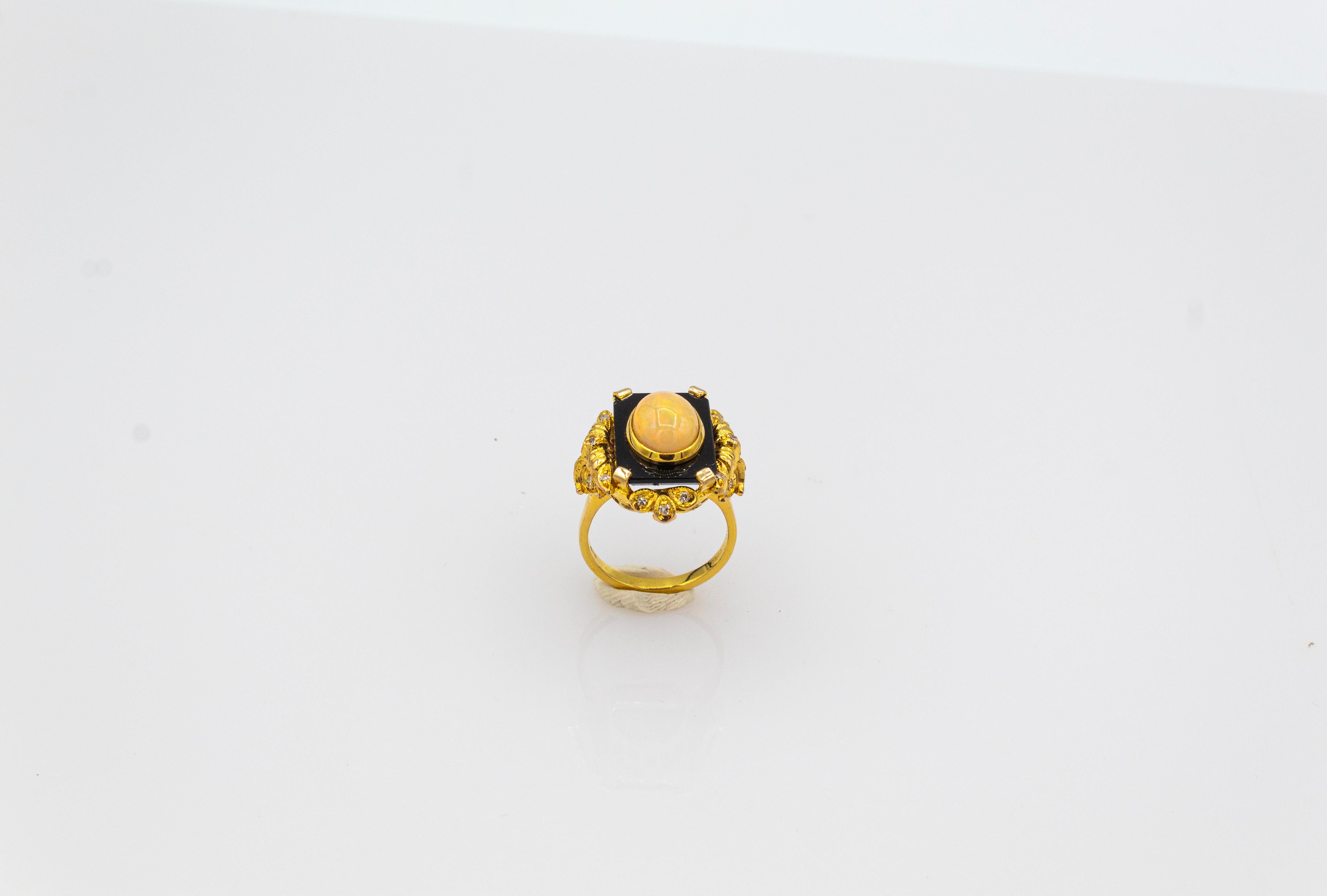 Art Deco Style White Diamond Cabochon Cut Opal Onyx Yellow Gold Cocktail Ring In New Condition For Sale In Naples, IT