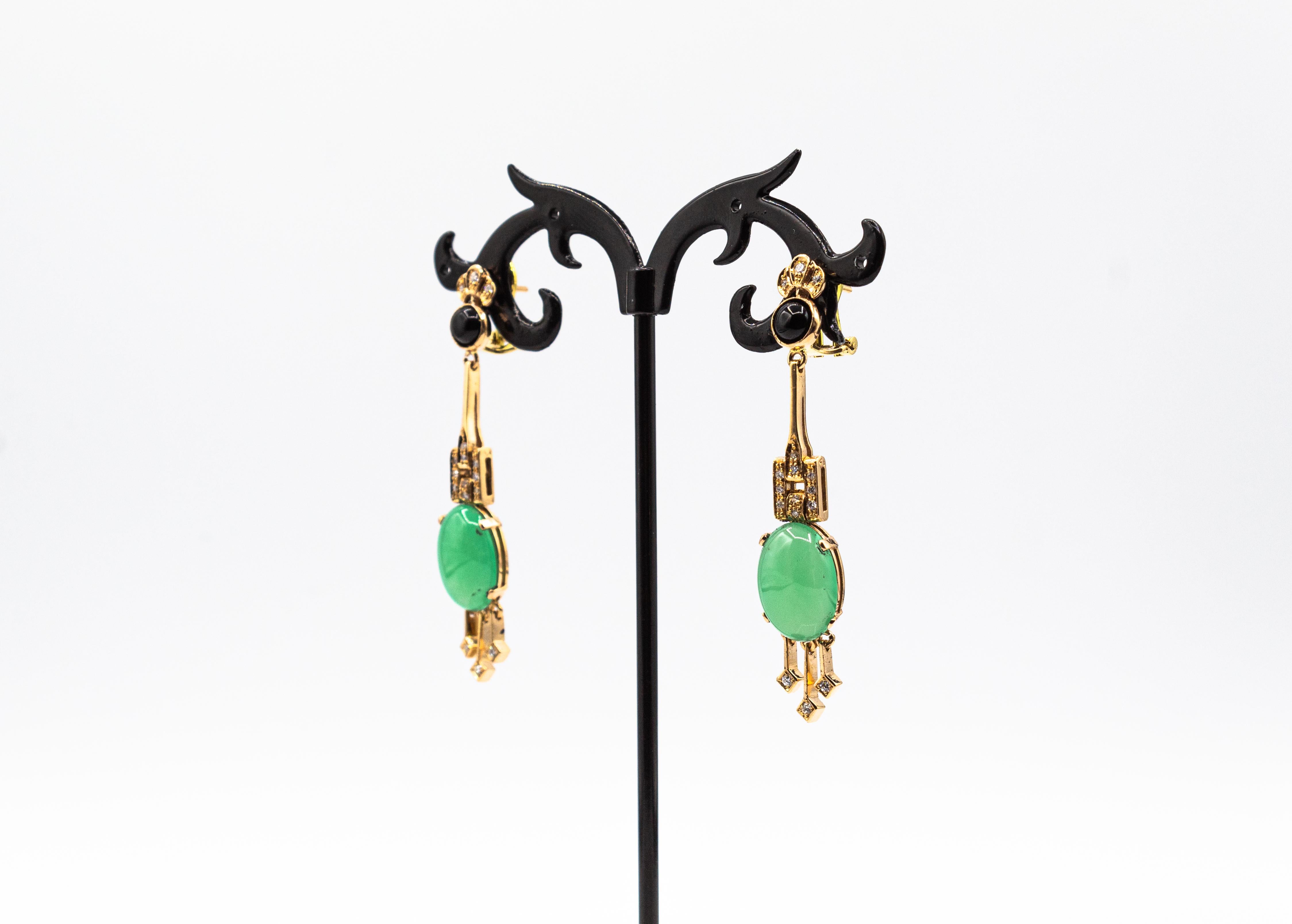Orecchini a clip in oro giallo con diamante bianco, crisoprasio e onice in stile Art Deco in vendita 1