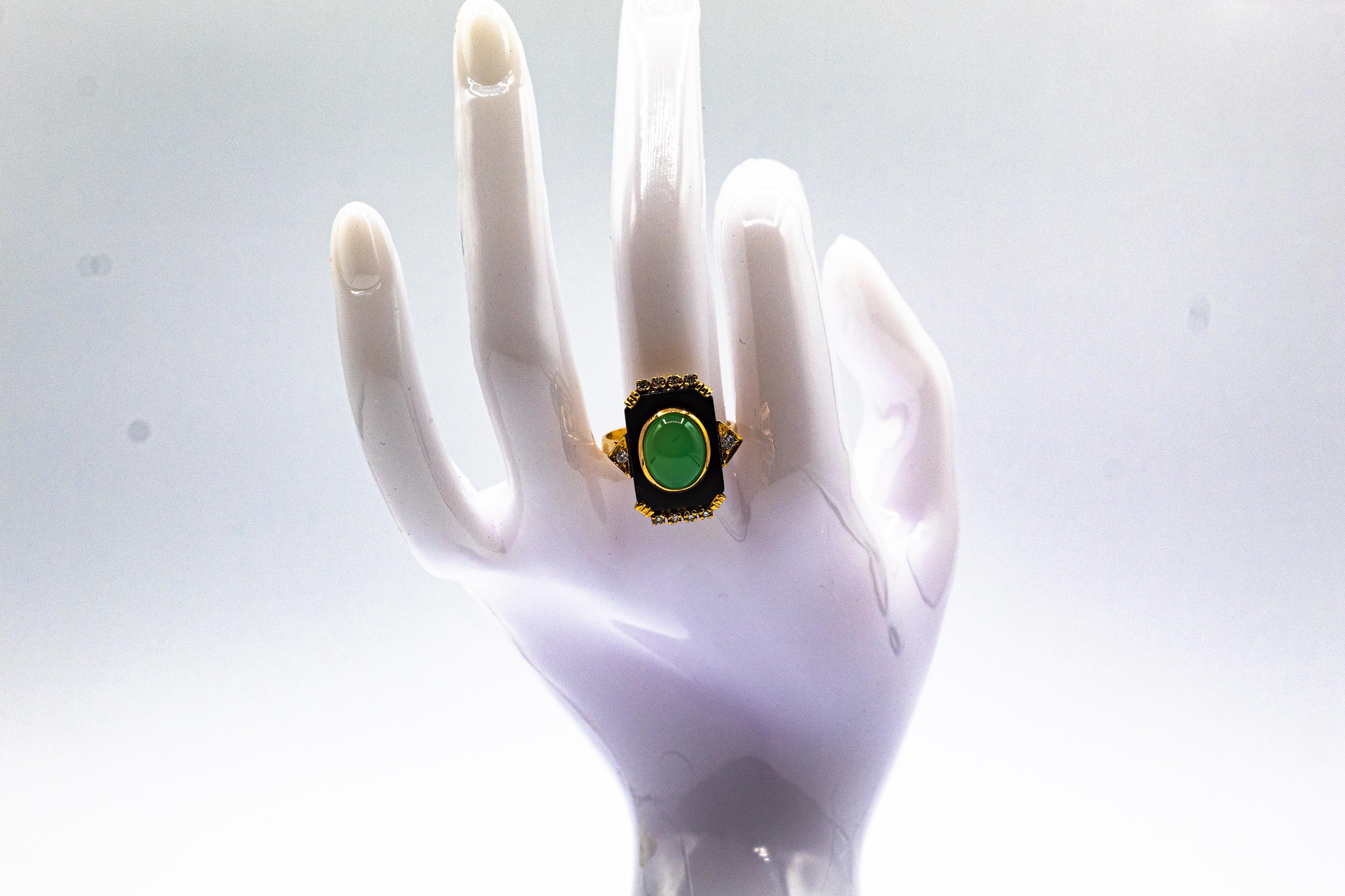 Bague cocktail en or jaune de style Art déco avec diamant blanc, chrysoprase et onyx en vente 10