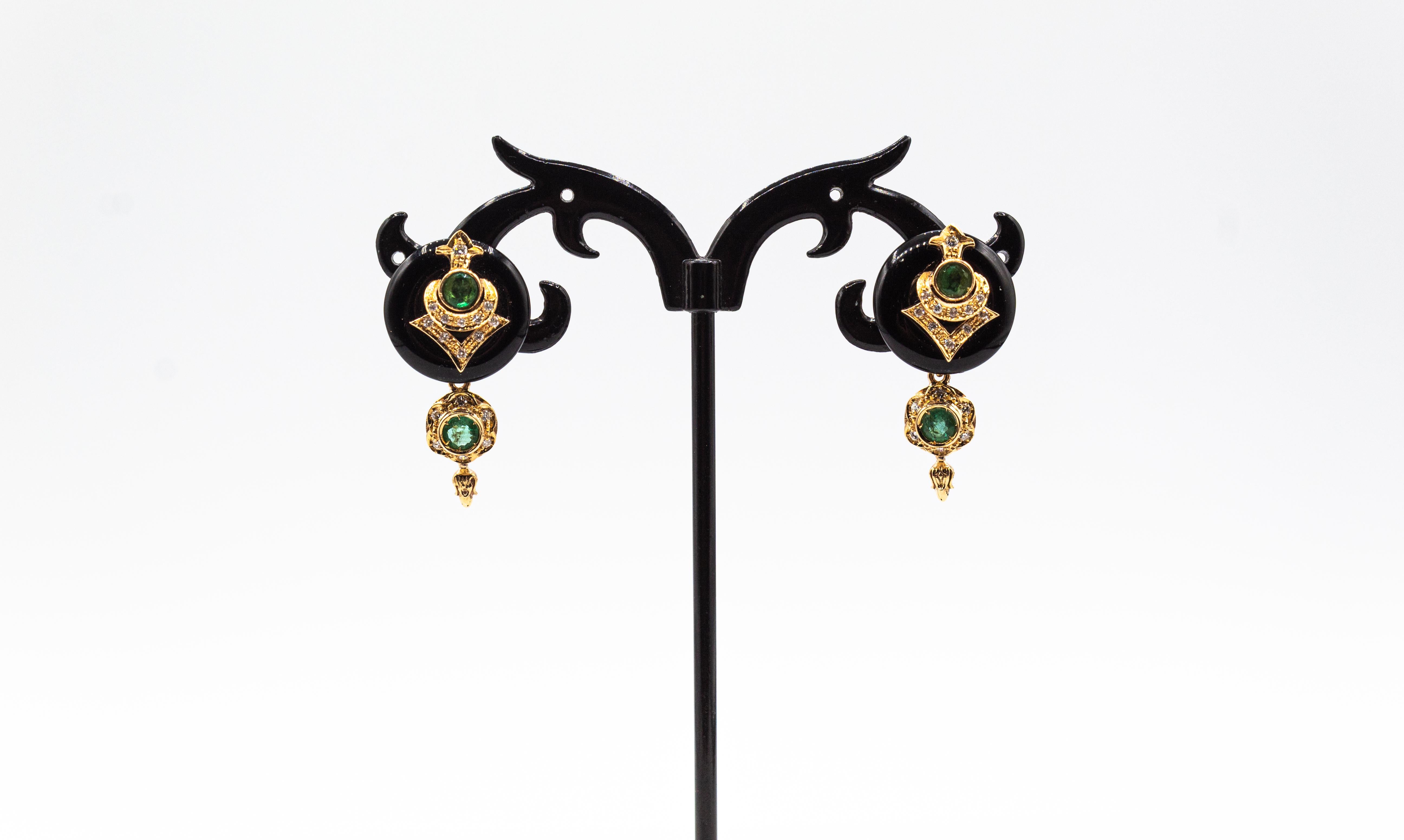 Art Deco Style White Diamond Emerald Handcut Onyx Yellow Gold Clip-On Earrings In New Condition For Sale In Naples, IT