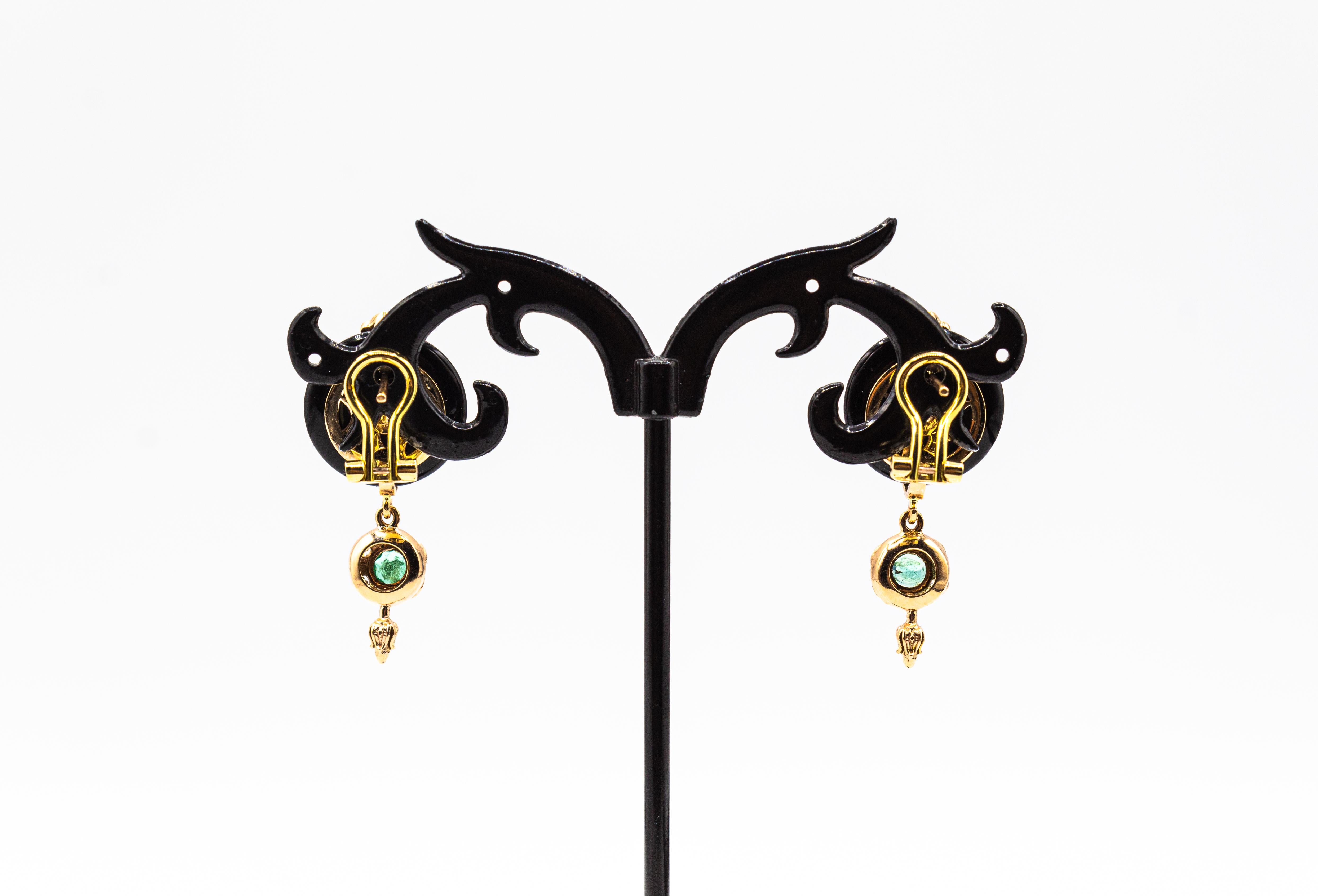 Art Deco Style White Diamond Emerald Handcut Onyx Yellow Gold Clip-On Earrings In New Condition For Sale In Naples, IT