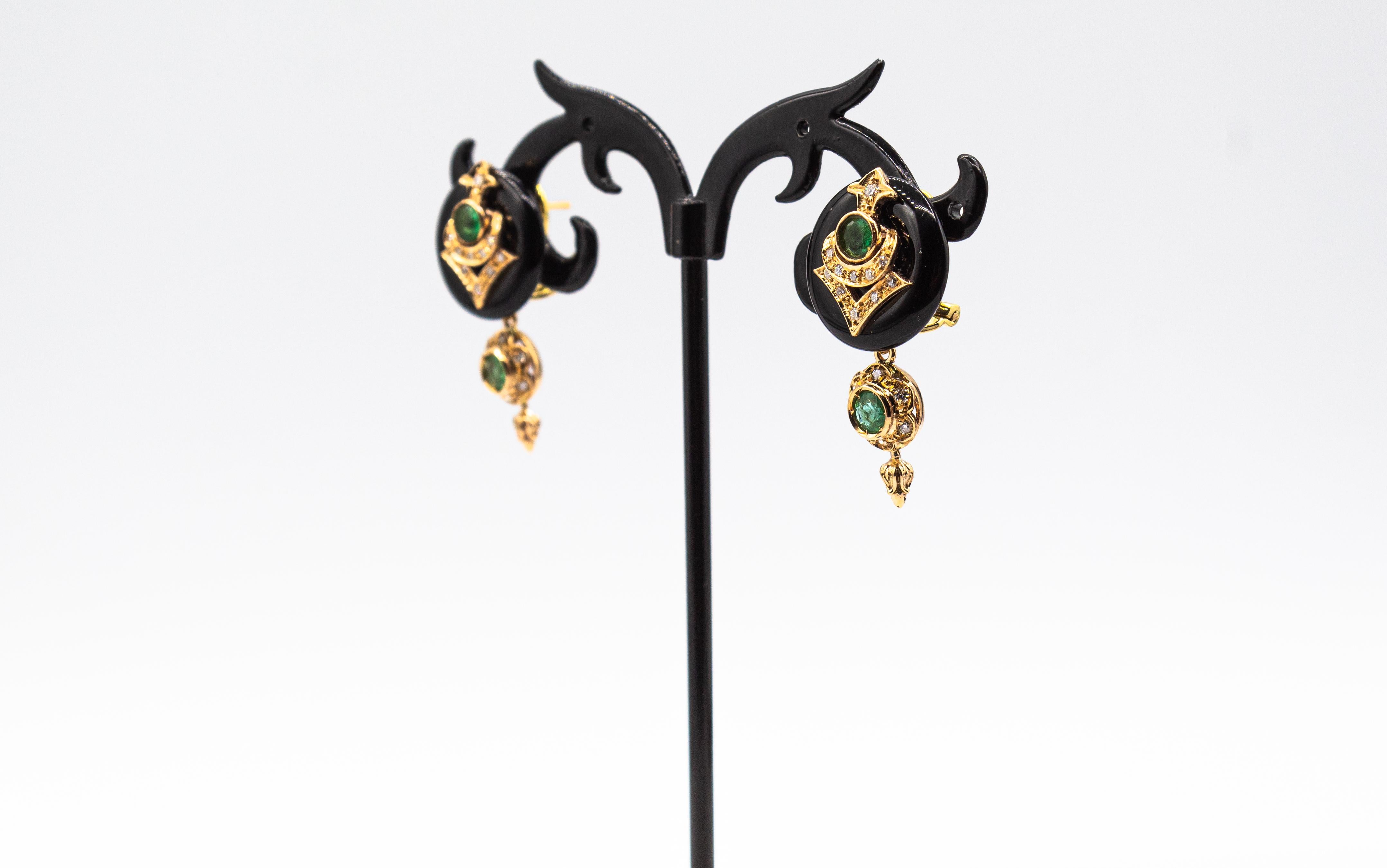 Women's or Men's Art Deco Style White Diamond Emerald Handcut Onyx Yellow Gold Clip-On Earrings