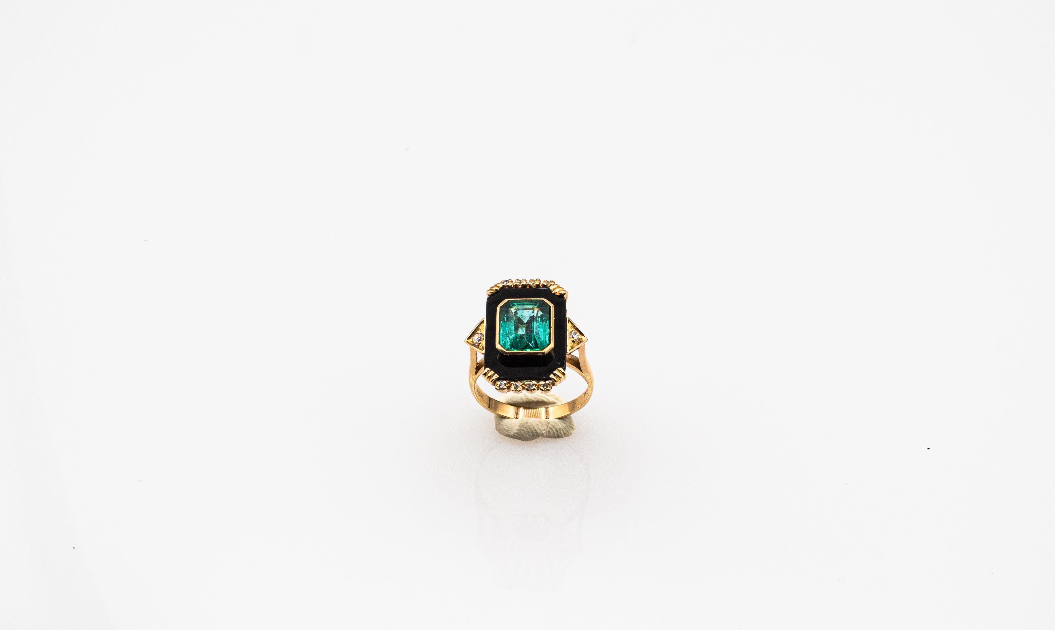 Brilliant Cut Art Deco Style White Diamond Octagon Cut Emerald Onyx Yellow Gold Cocktail Ring